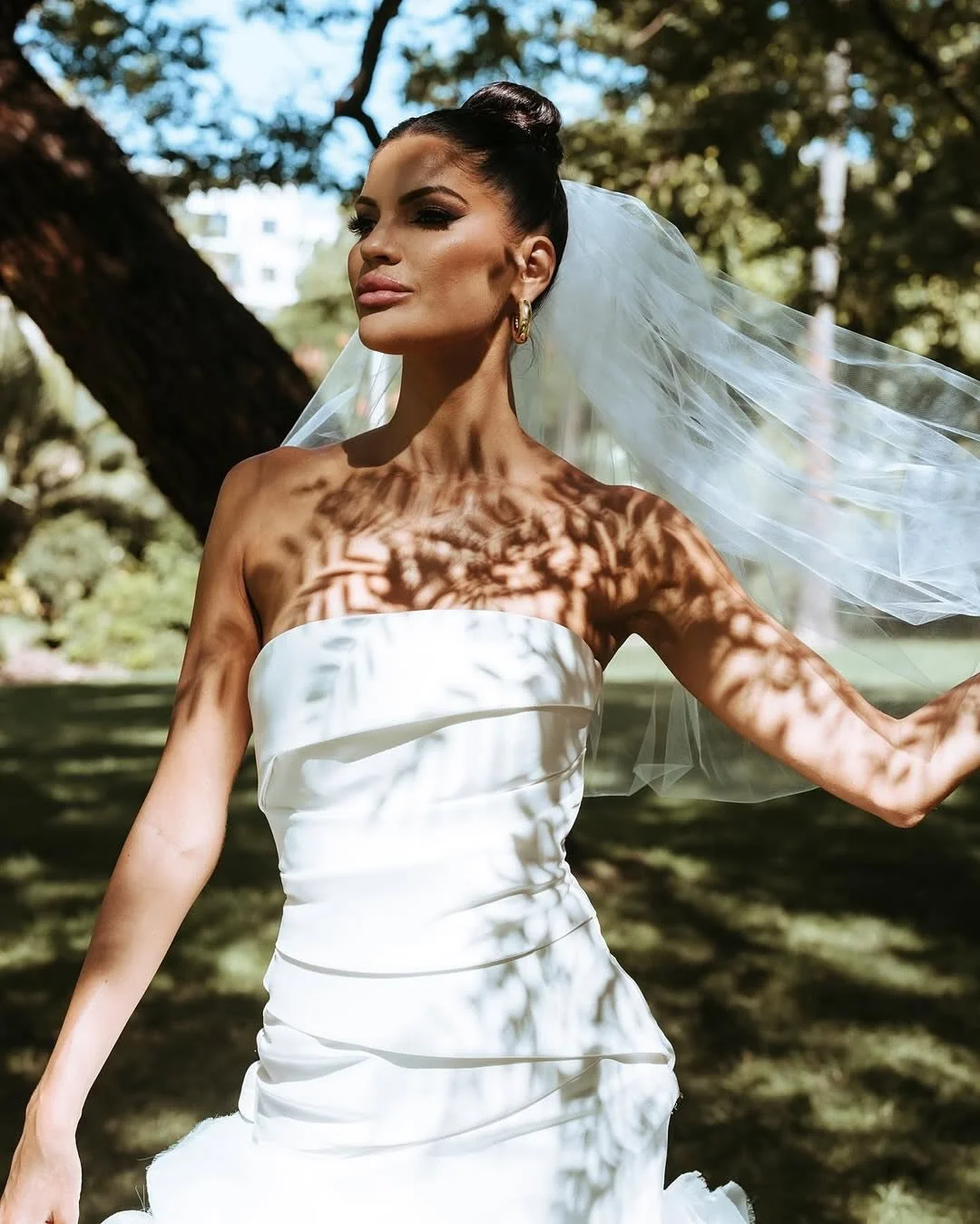 A Vera Wang dream, tailored to perfection
@verawangbride 
Natasha brought her stunning gown from @dionforbrides, and we were honoured to finesse the fit with expert bespoke alterations that made all the difference. 
To complete the look, we designe