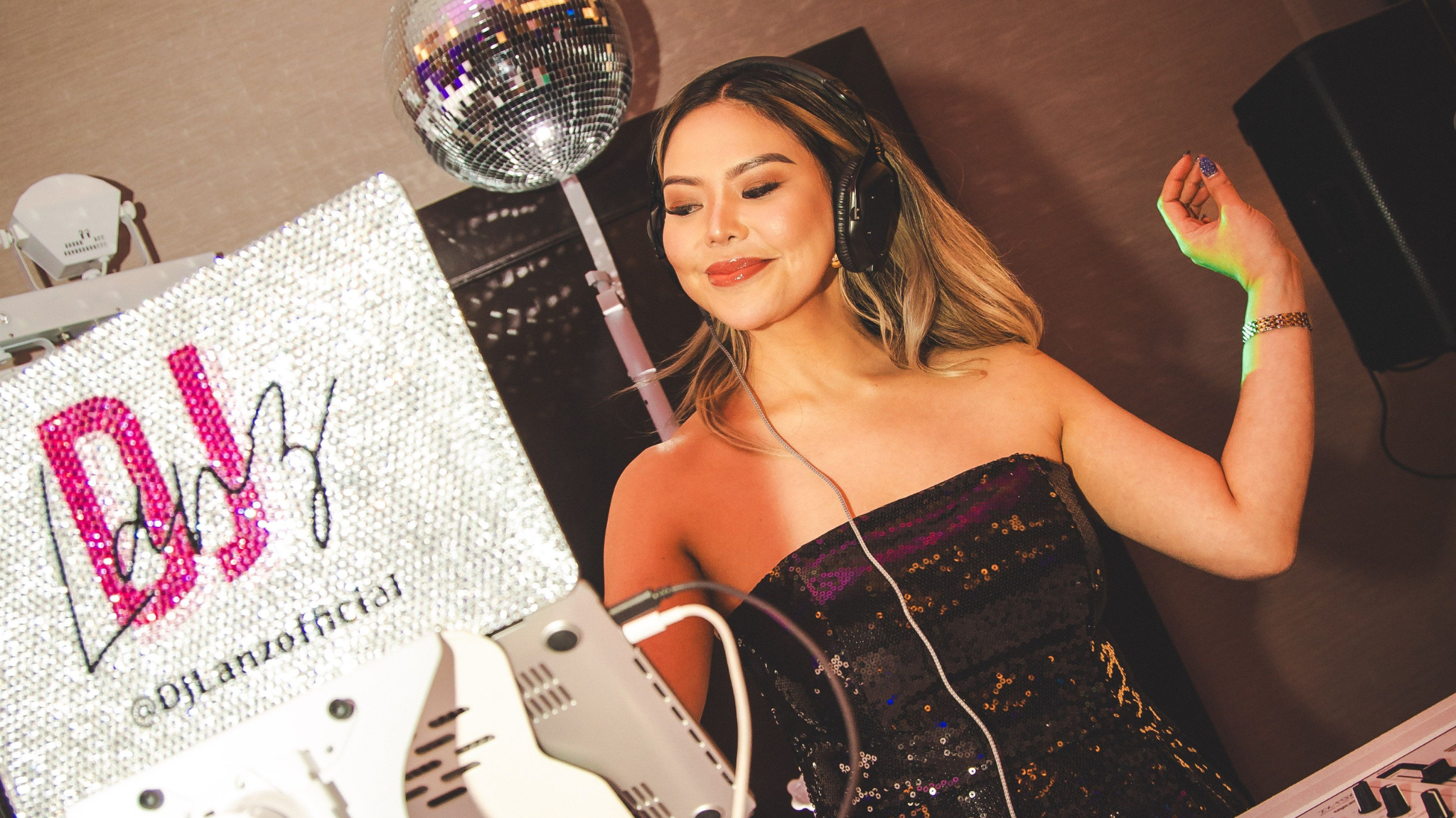 Las Vegas Female DJ