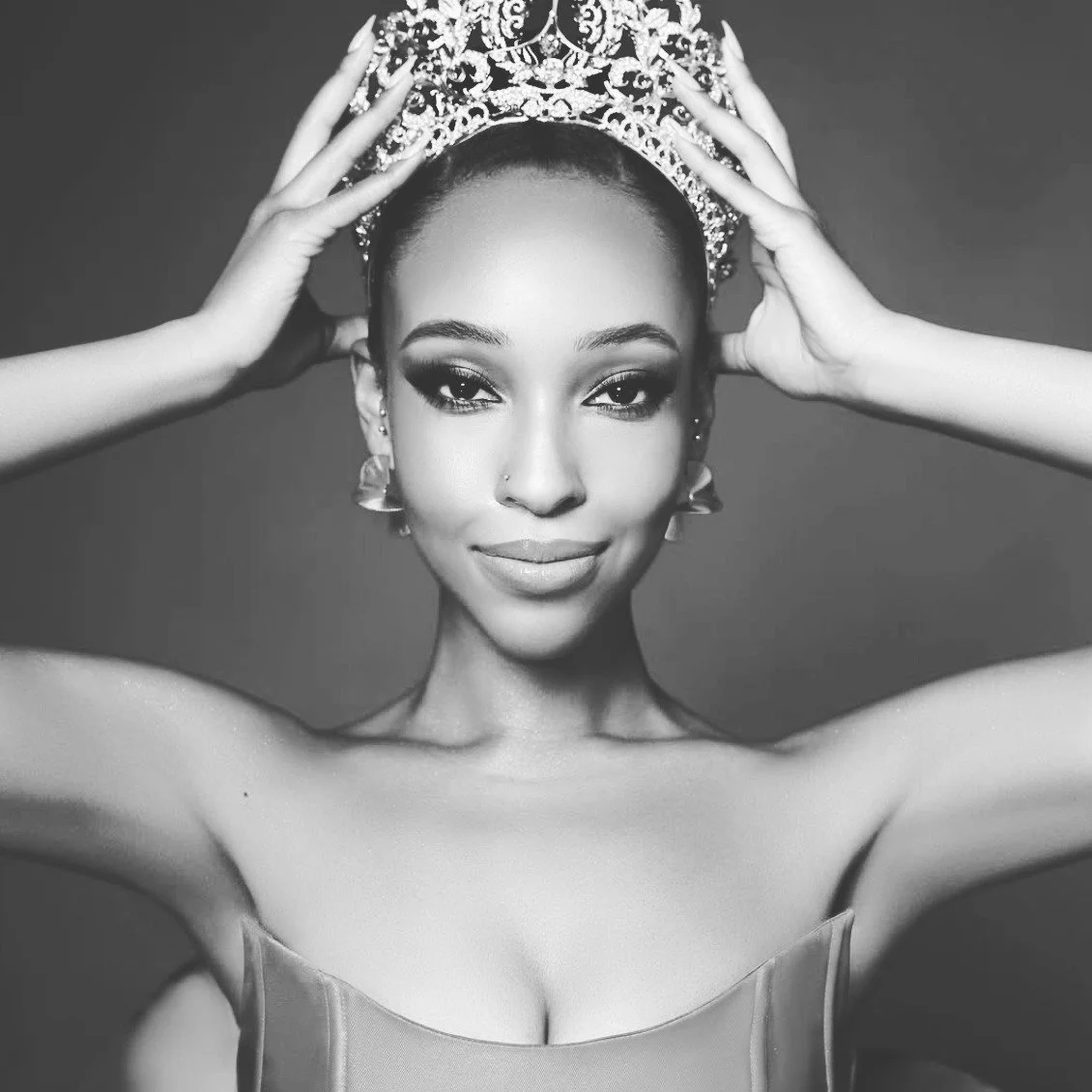 ✨ Client Transformation ✨ 

To God be the glory!

What started as fitness and nutrition coaching for Miss Grand prep became a transformation far beyond the physical. My prayer from the beginning was that MeKayla would walk her pageant journey with Ch