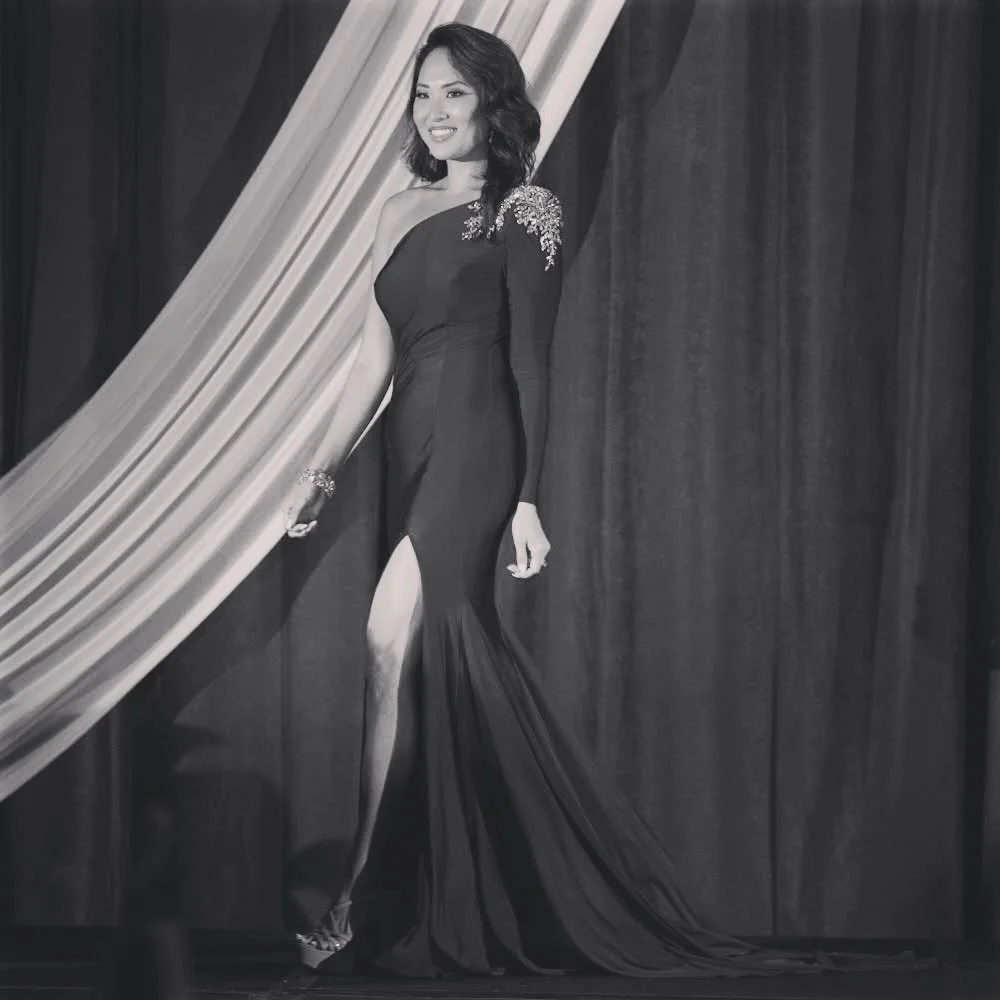 You know what&rsquo;s really beautiful?

When a woman is working on her pageant physique and keeping her heart set on Jesus at the same time.

Because yes, the muscle definition, the glow, the strong walk&hellip; all of that matters for stage presenc