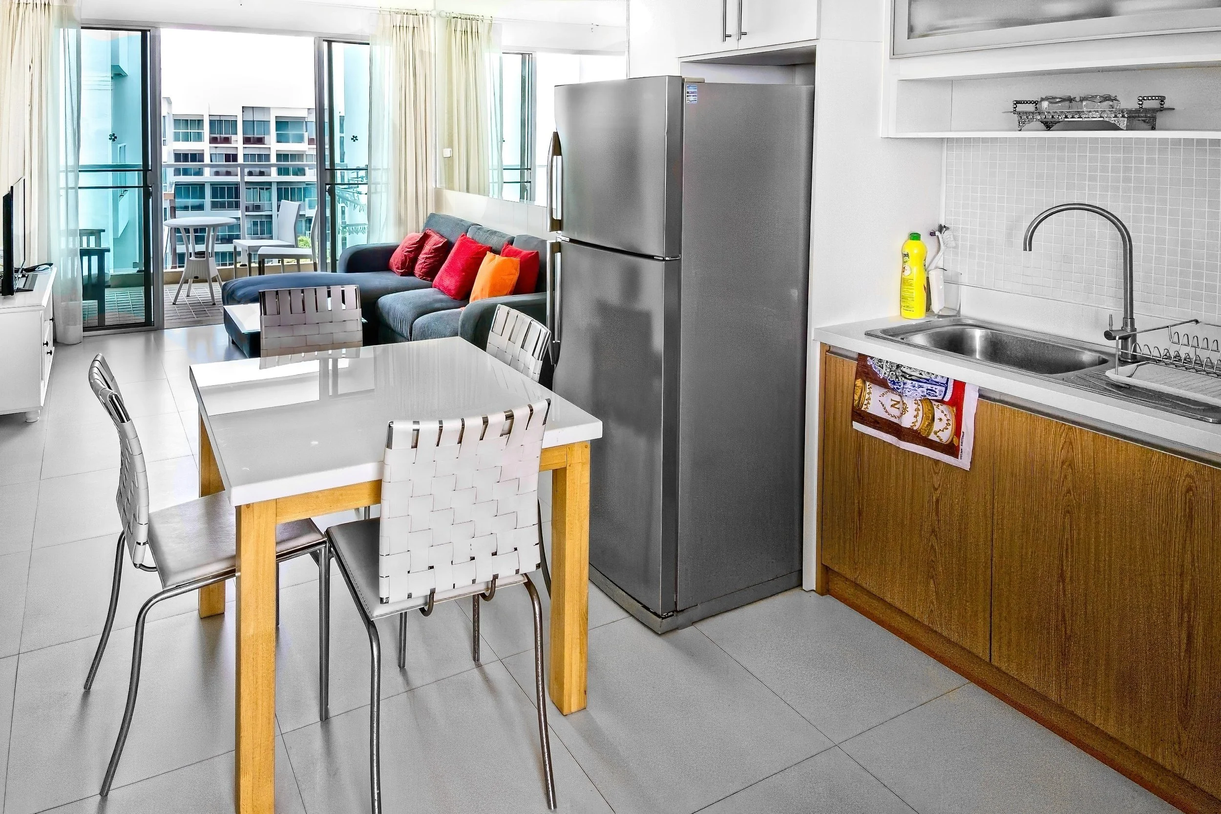 D702 Living-06.JPG