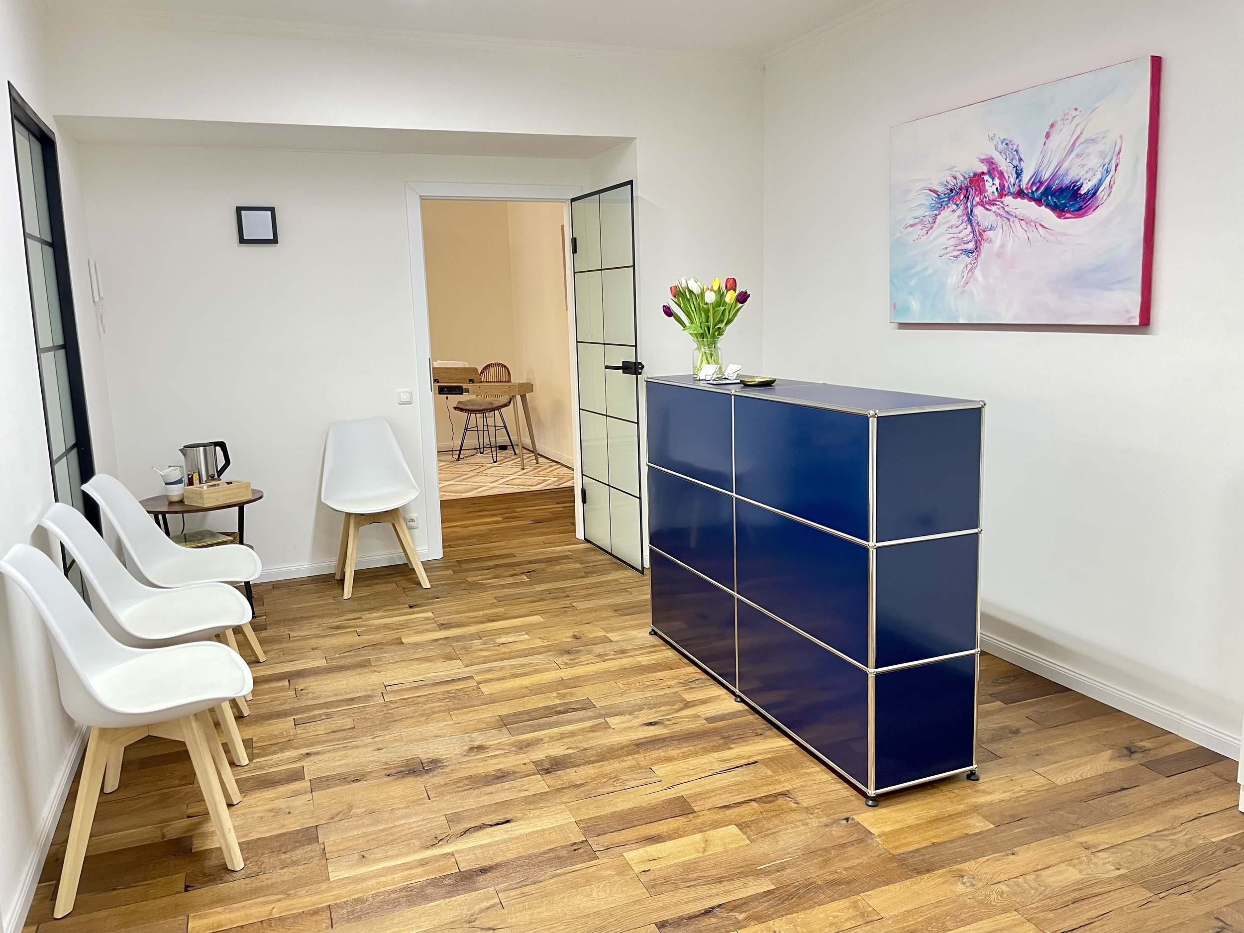 Wartezimmer in der Logopädie Praxis VOICES in München Maxvorstadt