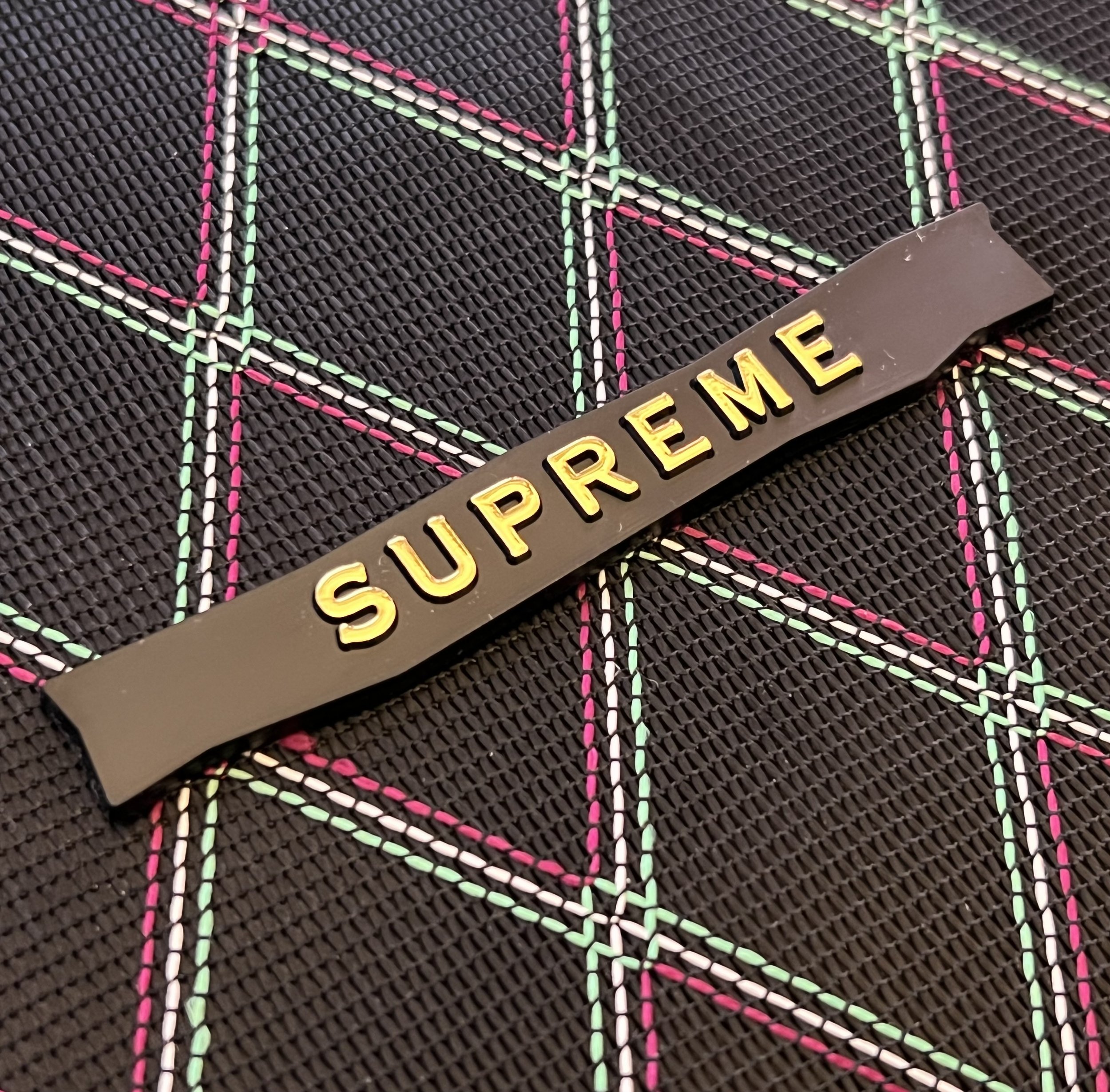 Flag supreme 1.jpeg