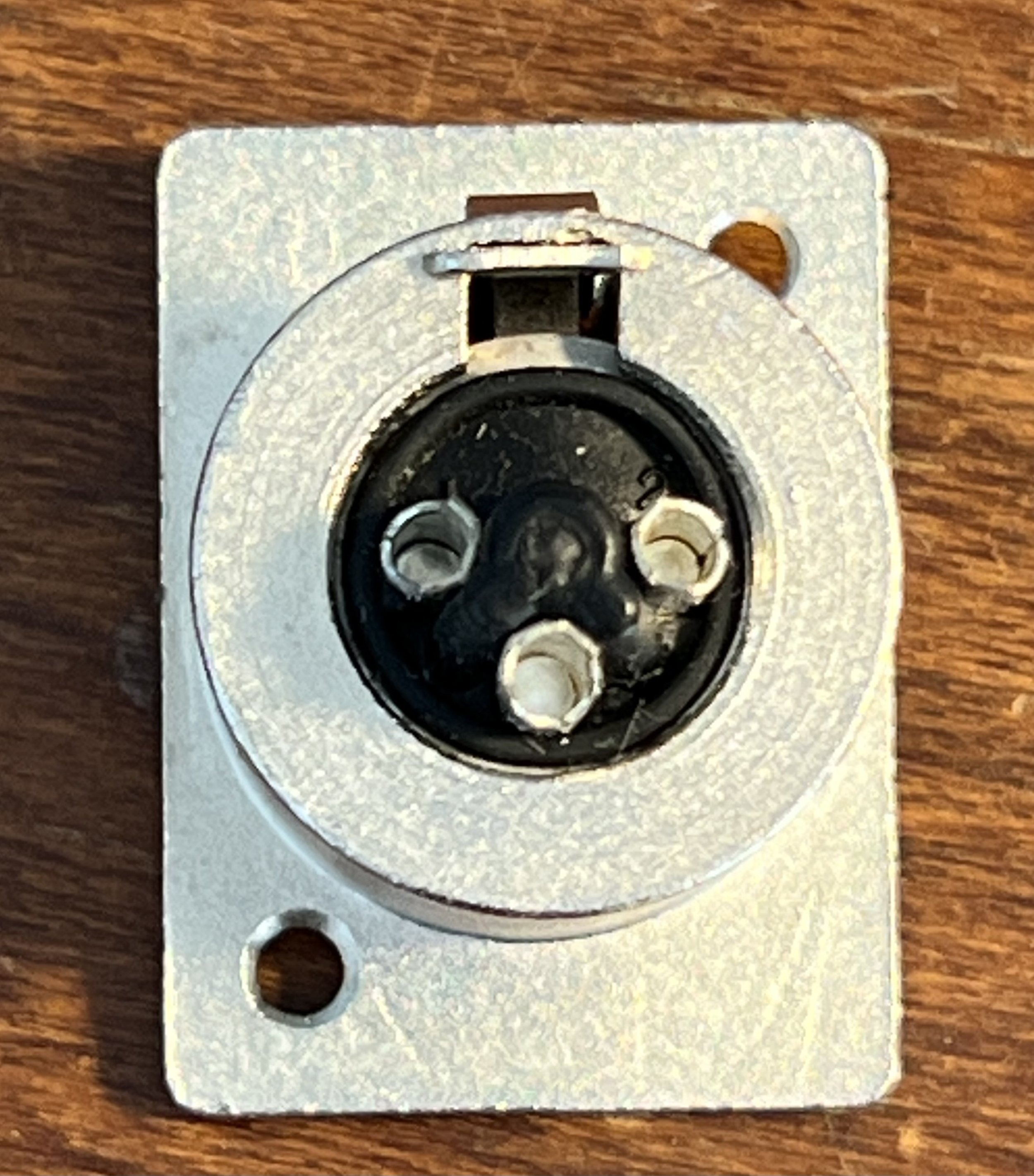 3-pin 4.jpeg
