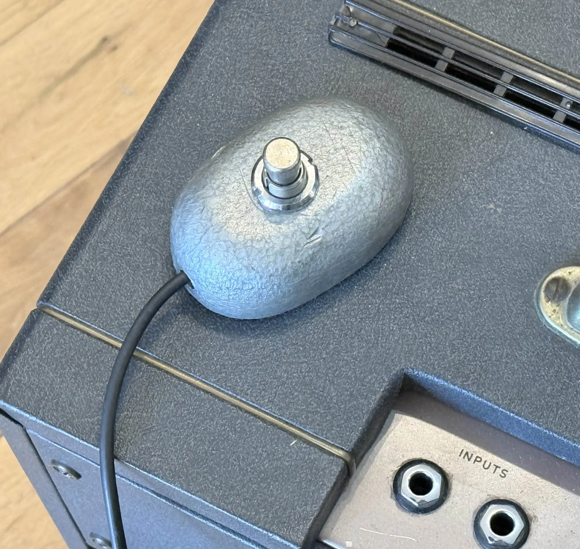 Foot switch.jpg