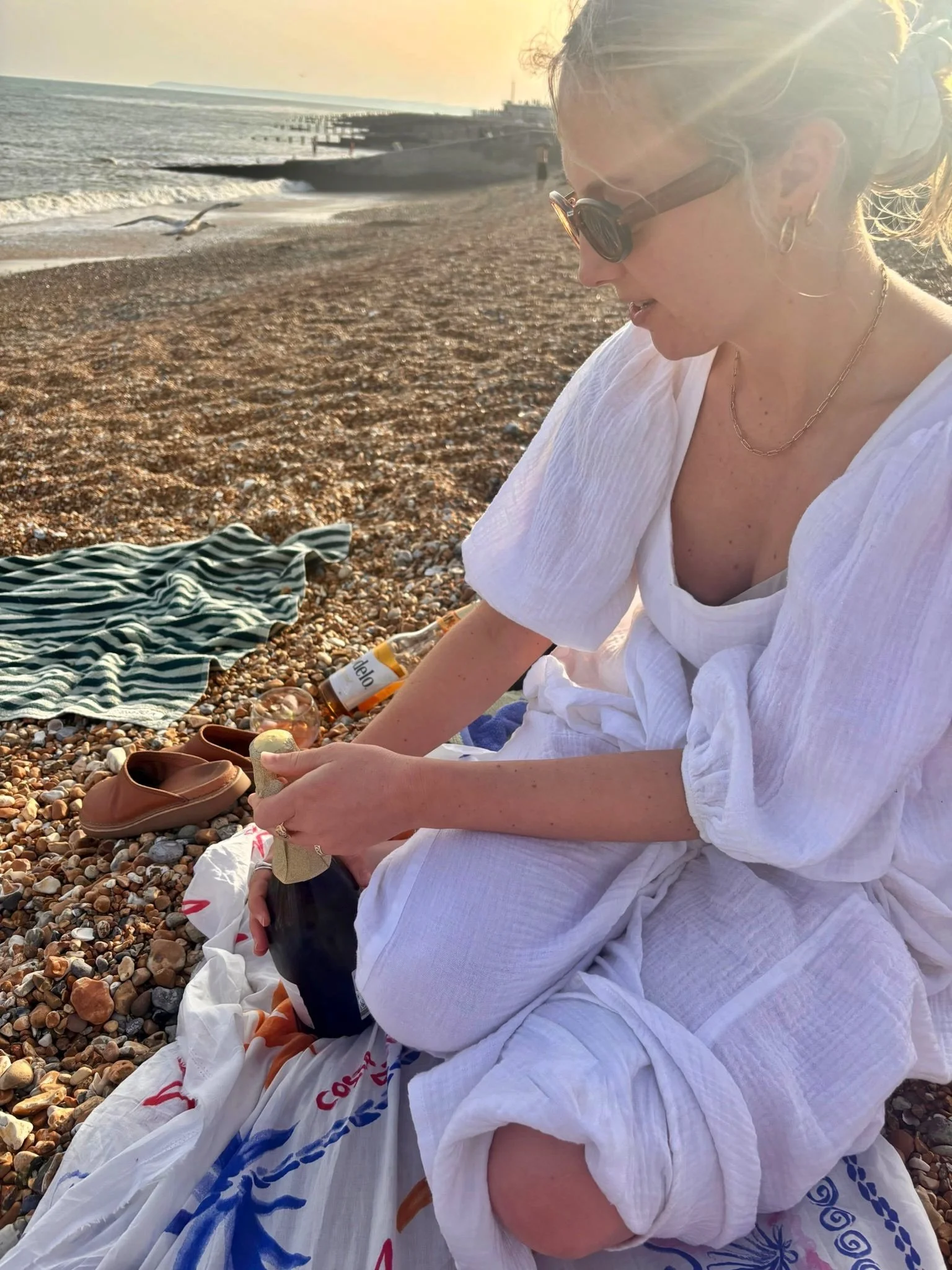 A pretty damn near perfect bank hol! Beach times with pals, Pot Fest at beautiful Firle, Chelsea Flower Show and lovely family time in Sussex&hellip; including my Mum&rsquo;s amazing &lsquo;Man in the Moon&rsquo; scarecrow for the village scarecrow c