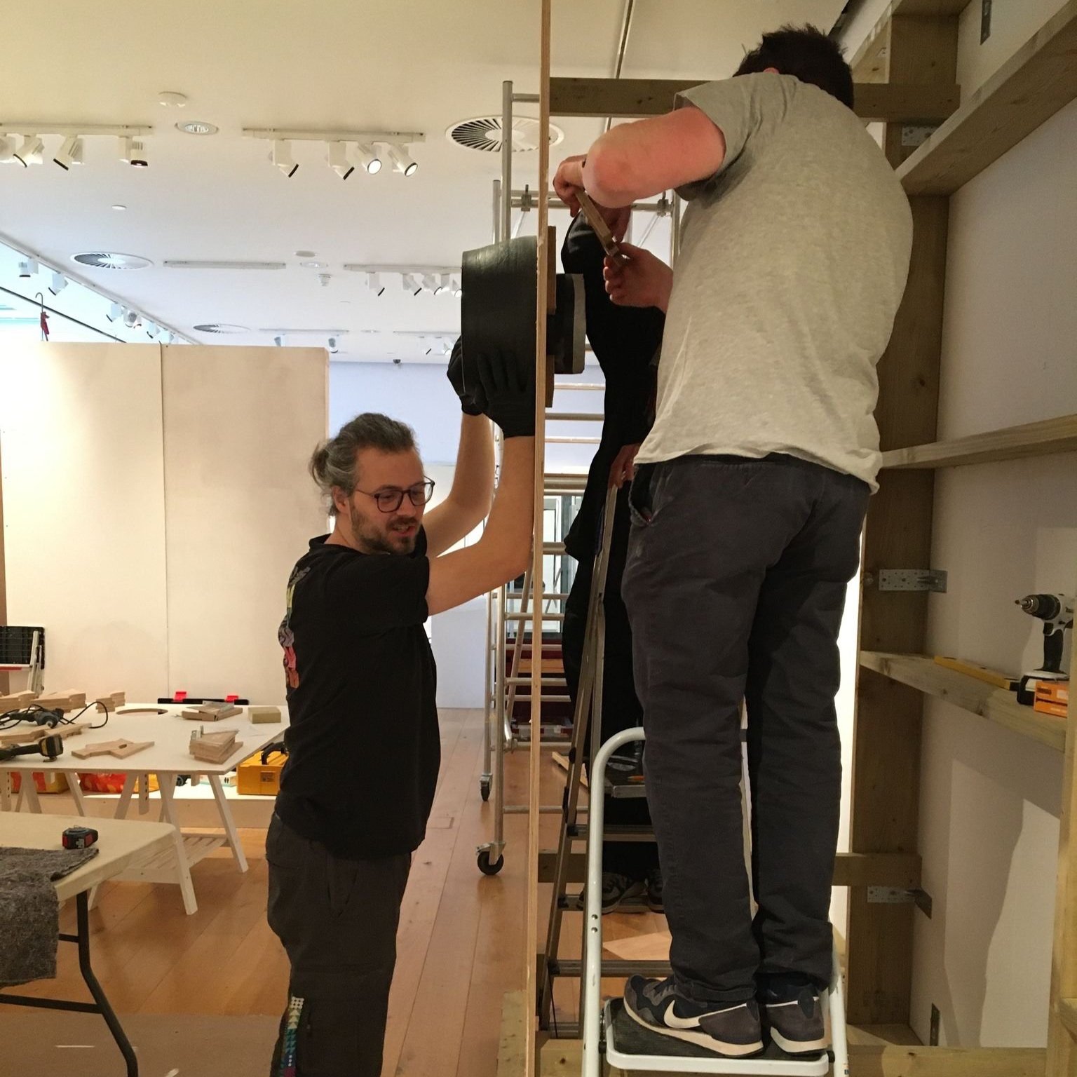 Installation shot of Hans Coper Resurface Exhibition. Image © Kirsty Rodda