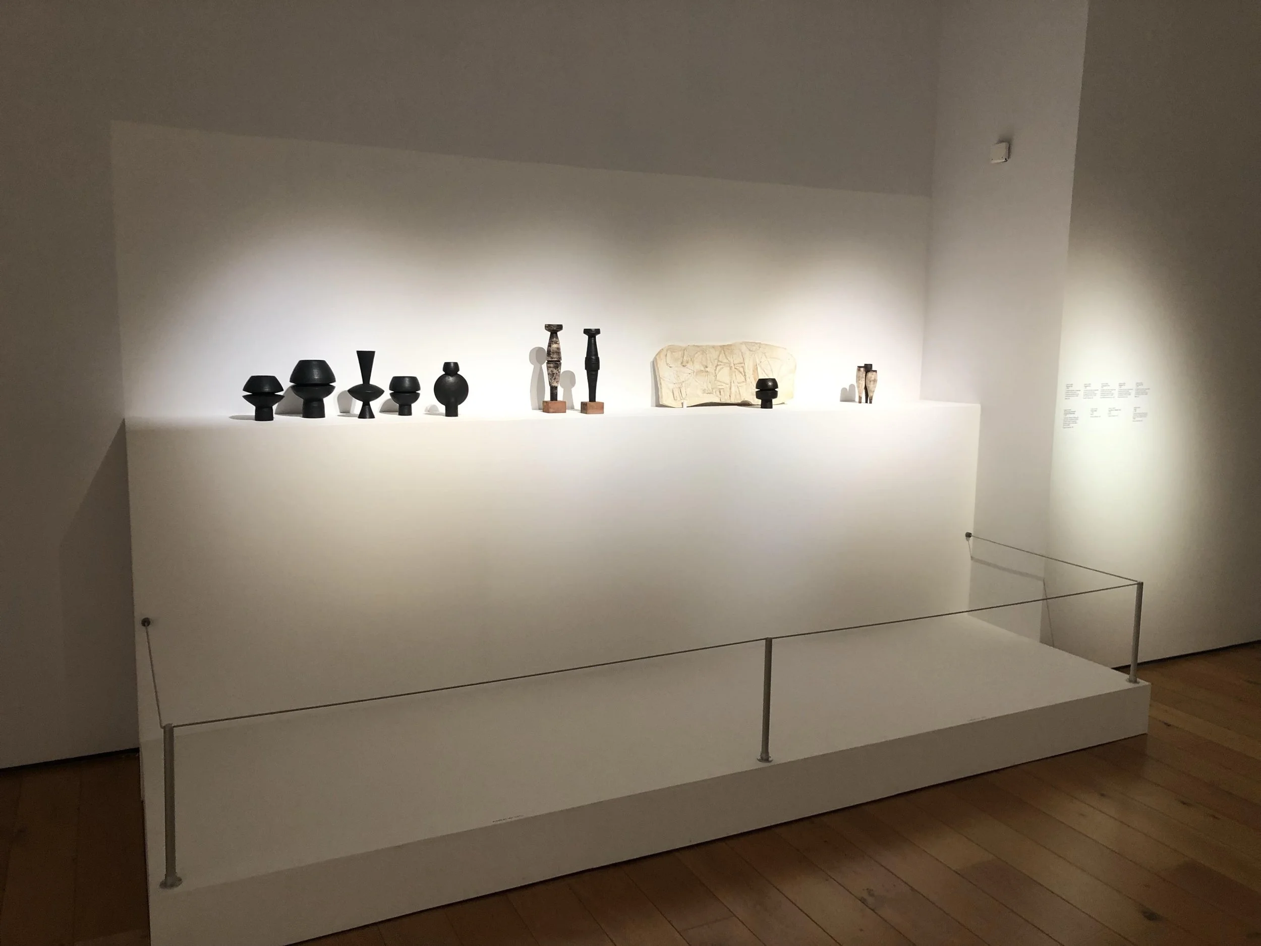 Exhibition shot of Hans Coper Resurface. Image © Byron Slater