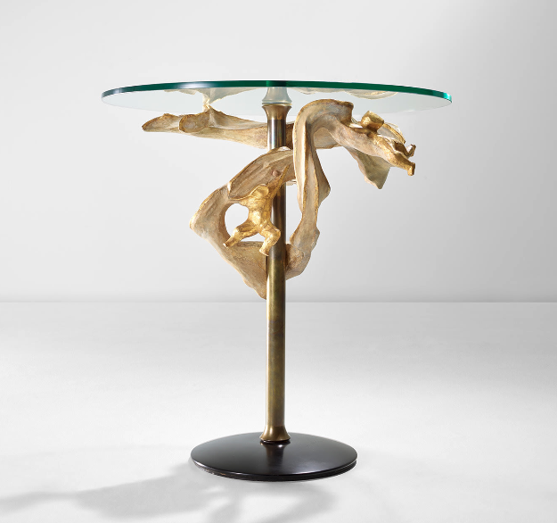 Osvaldo Borsani and Lucio Fontana
Rare side table, model no. 7303/2 Image @ Phillips