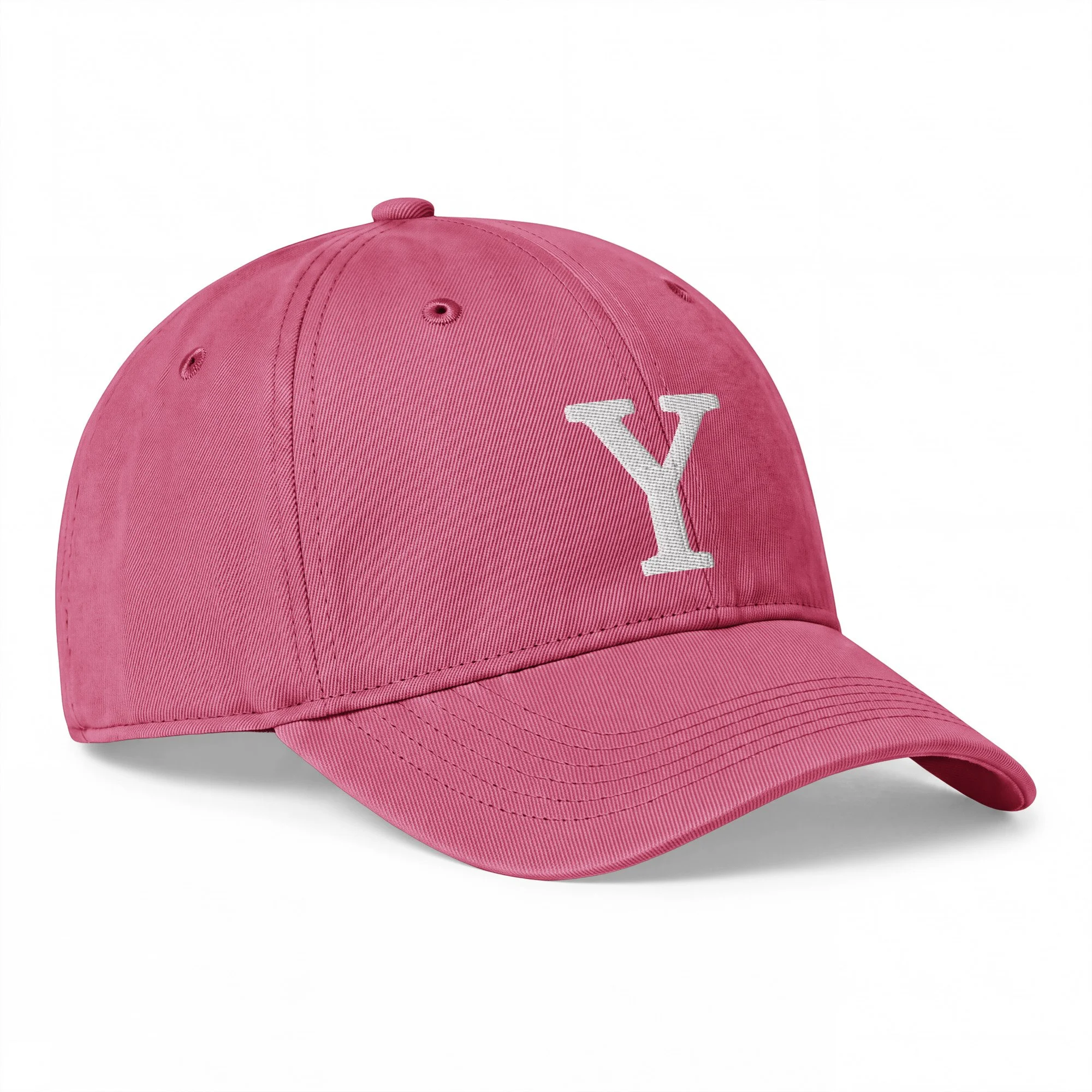 Y CAP des Mürren Yacht Club in Crimson, Ansicht von rechts mit weisser Y-Stickerei.
