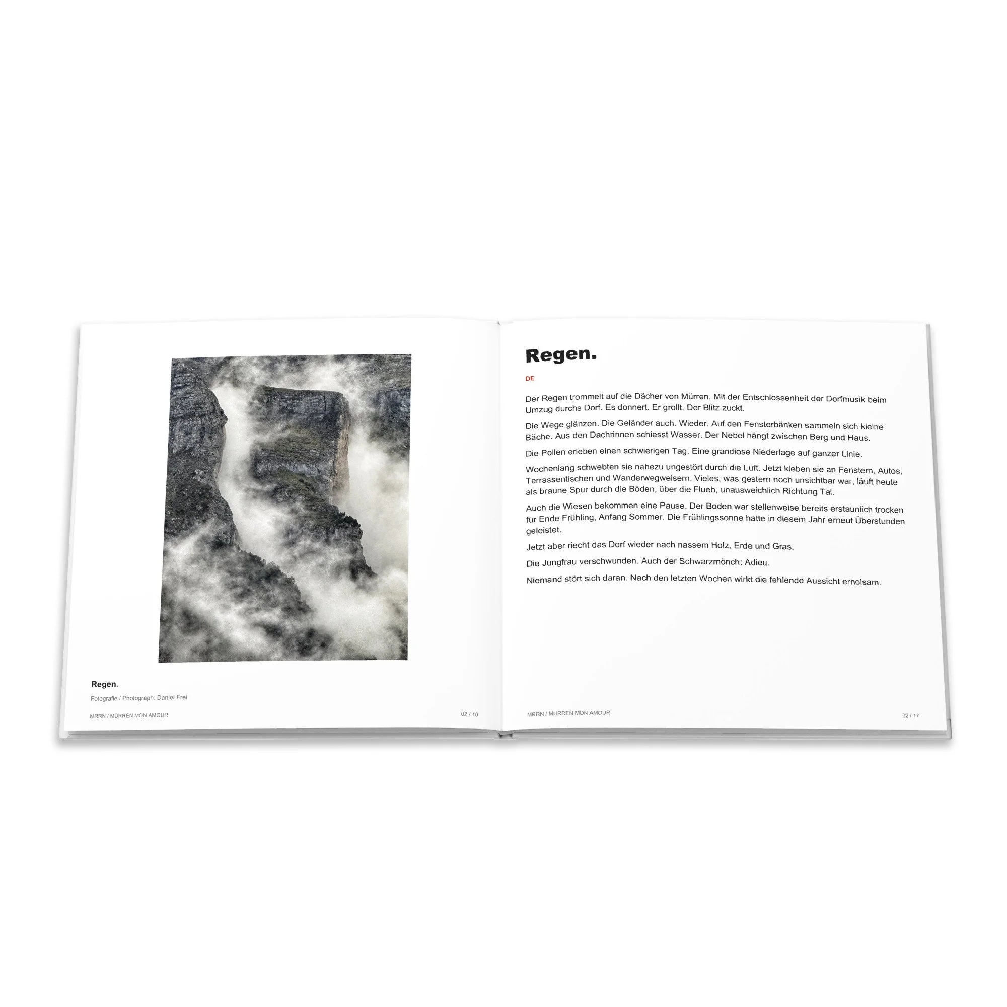 Fotografie von Wolken an einer Felswand neben dem deutschen Text «Regen.».