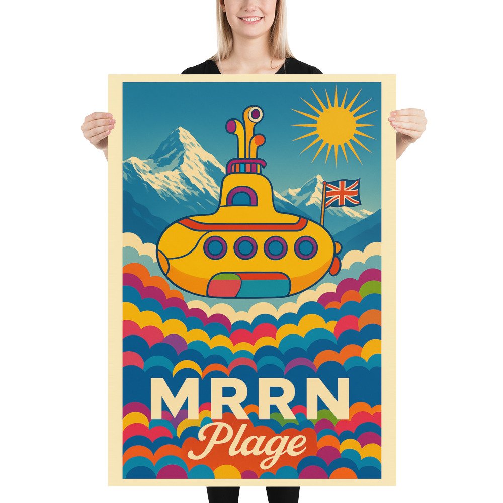 Eine blonde Frau hält das MRRN-Plage-Plakat Yellow Submarine von Daniel Frei im Format 70 × 100 cm gerade vor sich.