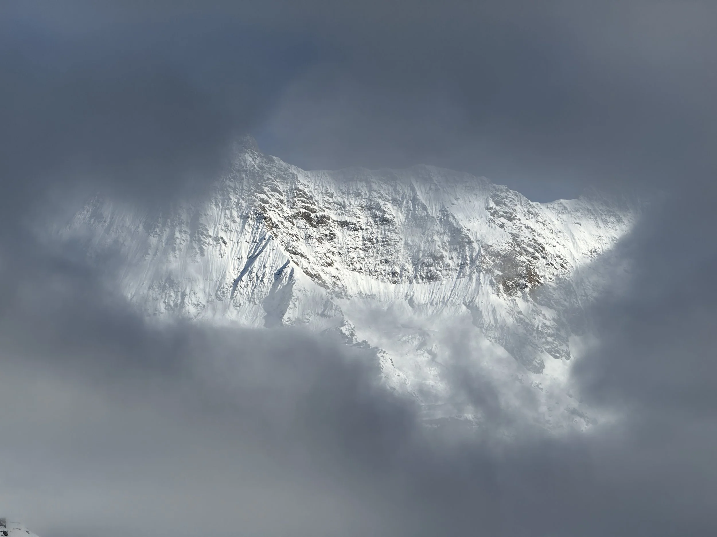 MRRN Residence. Die Wolken lichten sich. Fotografie: Daniel Frei, Mürren