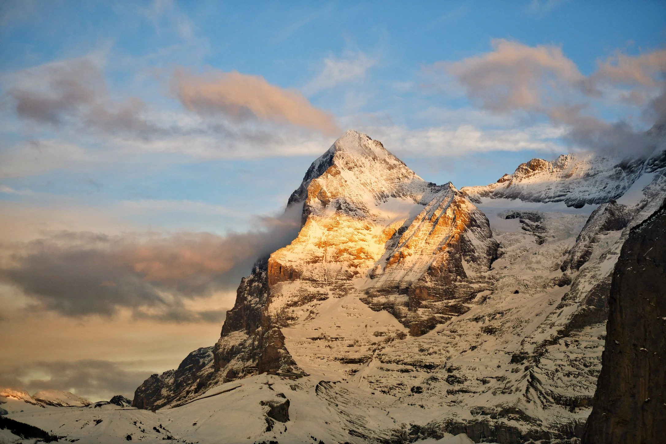 MRRN - Mürren Mon Amour - Der Eiger gebärt die Wolken. - Fotografie: Daniel Frei