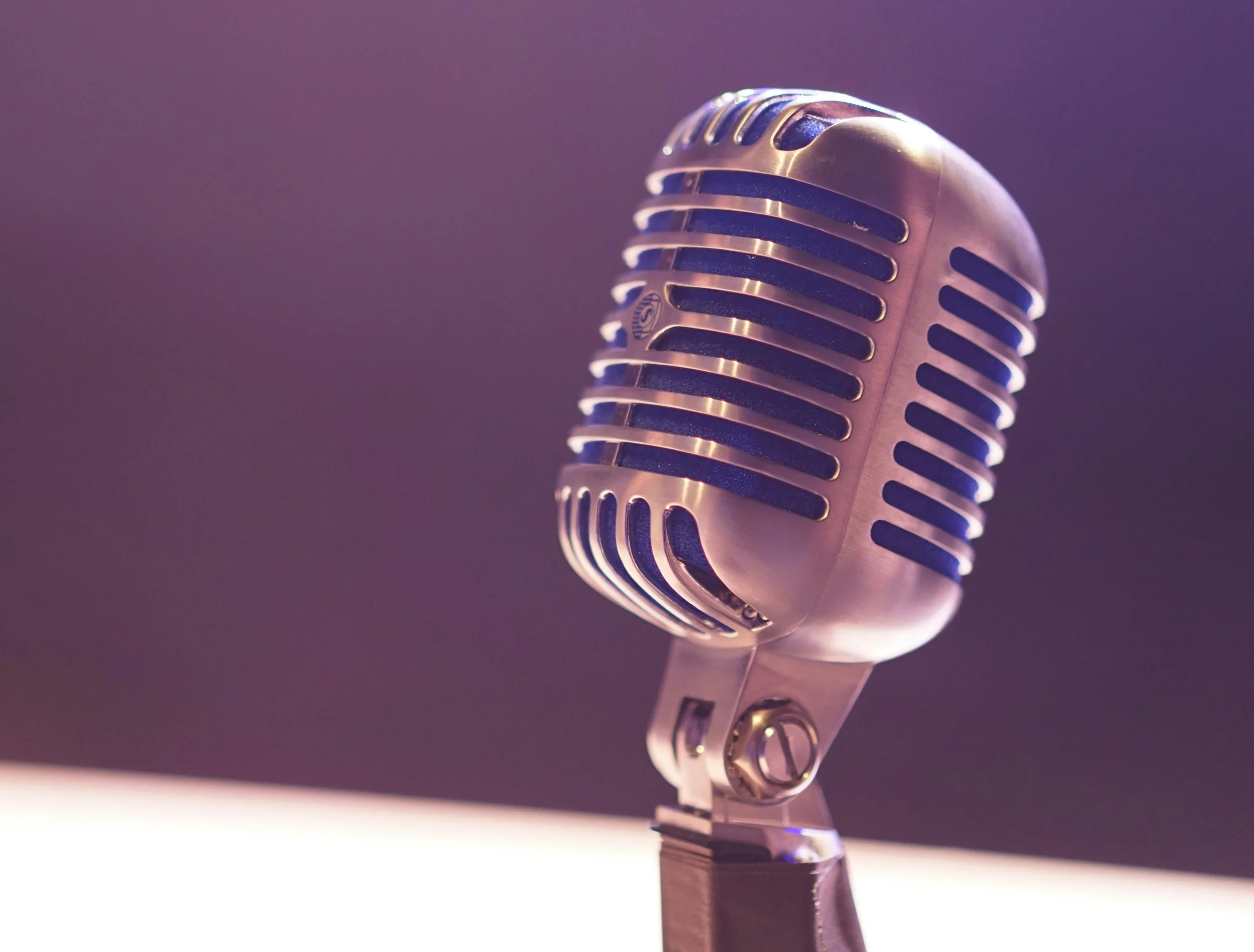 Podcast d’entreprise sur mesure par les Médianes, spécialiste de l’égalité professionnelle, de l’inclusion et de la diversité.