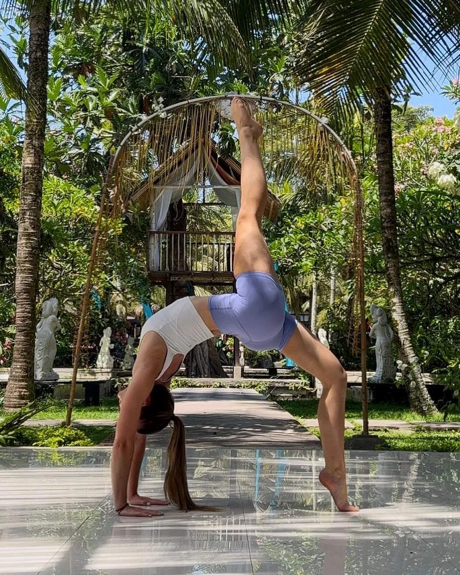 Fancy starting your Sunday morning off with me at @thespace.bath ? 🪐 I&rsquo;m covering on Sunday at 9:30am! It&rsquo;s a rarity for me to teach on weekends so come and share some glorious time with me this week 🌻🦋

(I&rsquo;m also teaching at The