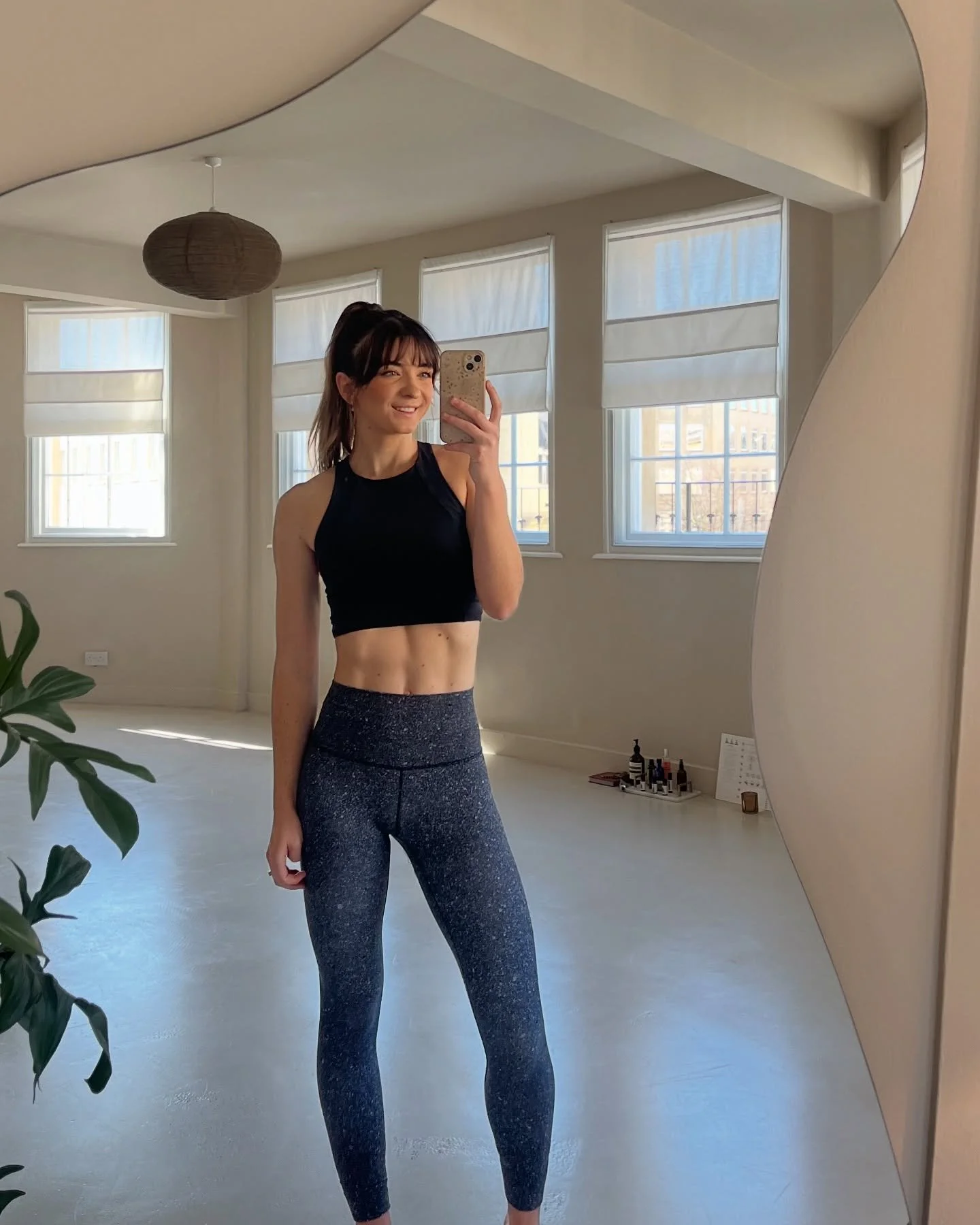 2 chances to join me at @thespace.bath over the next few days:
🪐 Friday 12:15pm
⭐️ Sunday 9:30am 

(The launch of the bangs) my gal @alexandratullochhair did her thing ✨