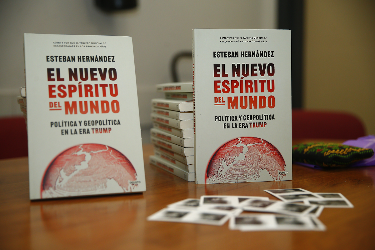 Galería Esteban Hernández_ El nuevo espíritu del mundo 04.png
