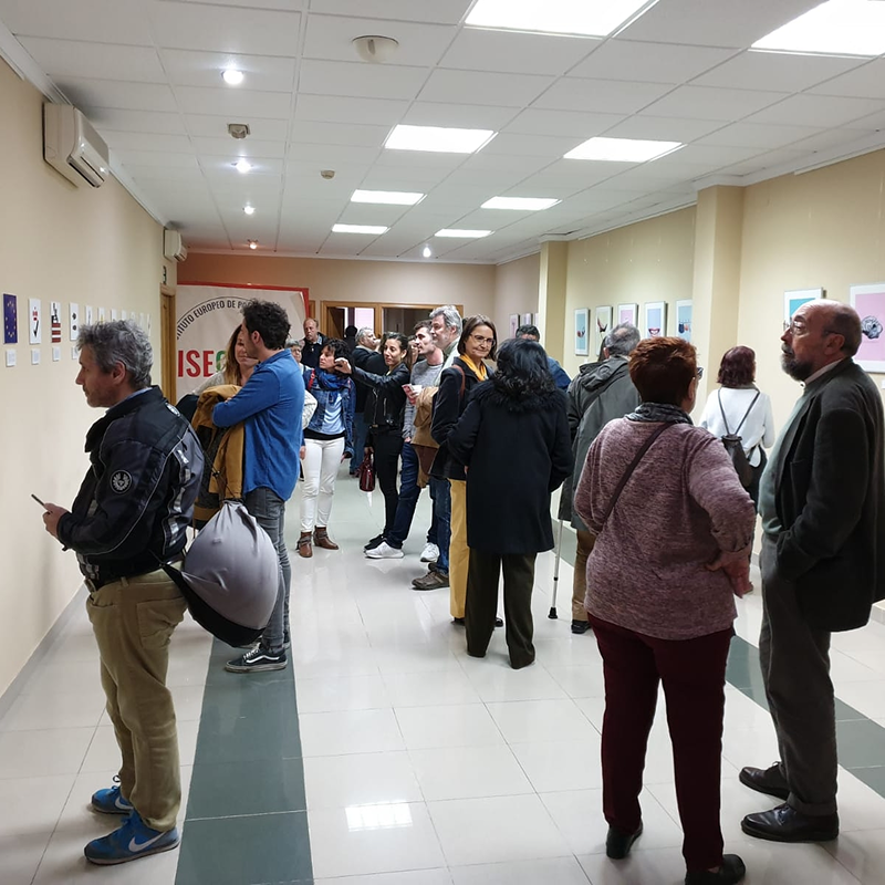 Galería fotográfica Poesía visual y Diseño crítico 04.png