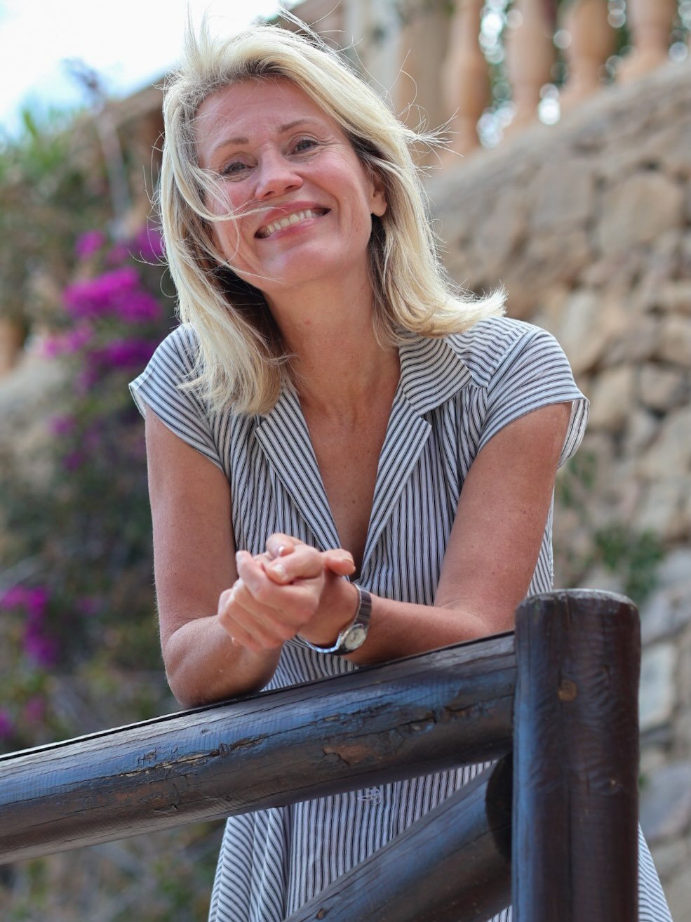 The journey toward a more meaningful life often begins with a quiet question:
does this life still truly feel like my own?

Grateful for this article in Etel&auml;-Saimaa and for the opportunity to share my own journey; how I stepped away from a long