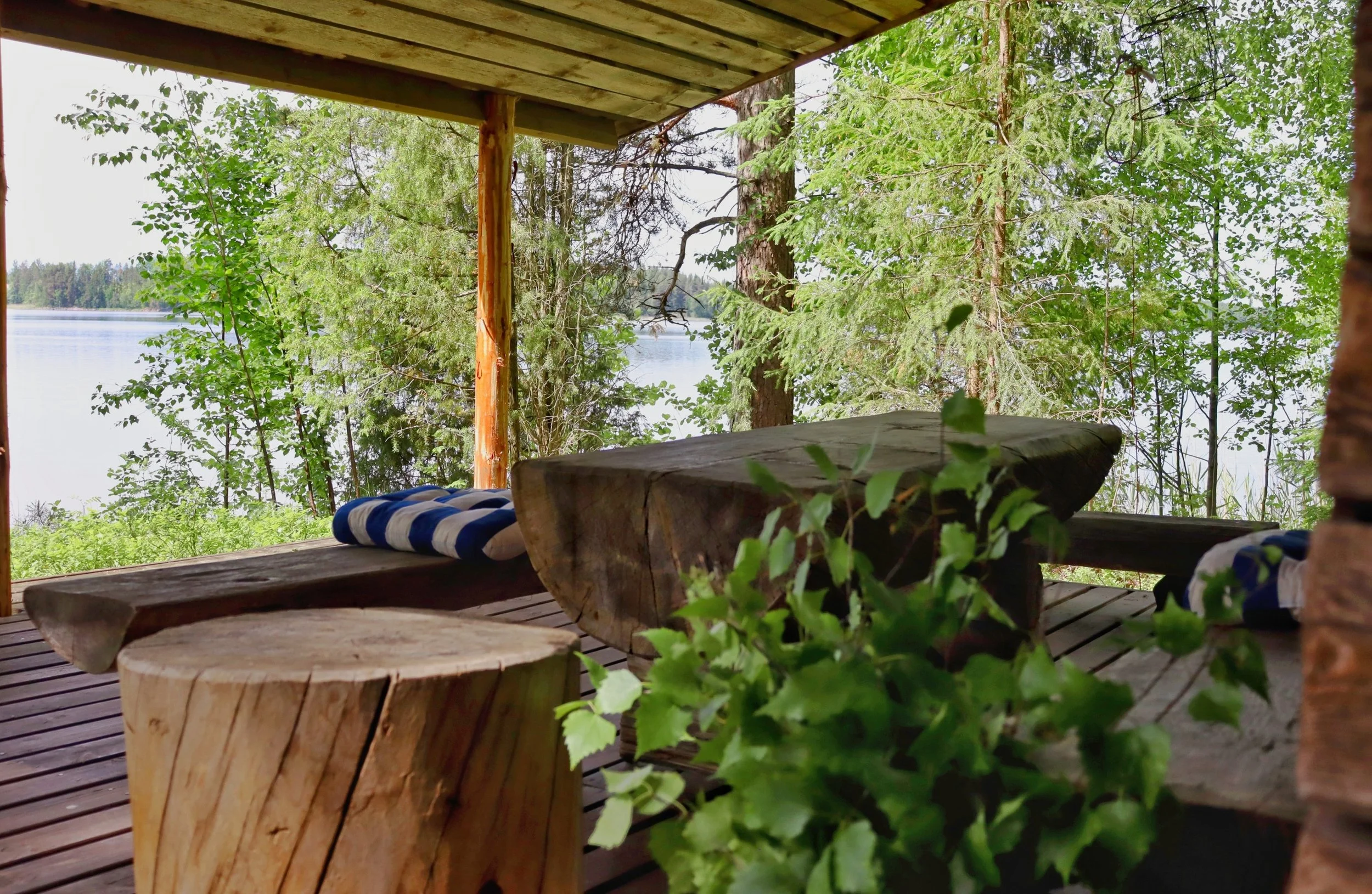 1800 century sauna building by the lake Saimaa at Blueberry villa