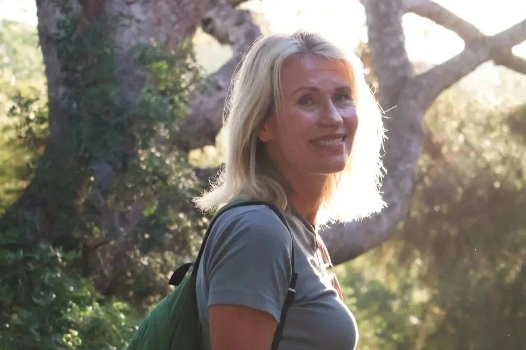 Mirka Kristiina Bruun leads Sisu leadership experiences with teams in nature.