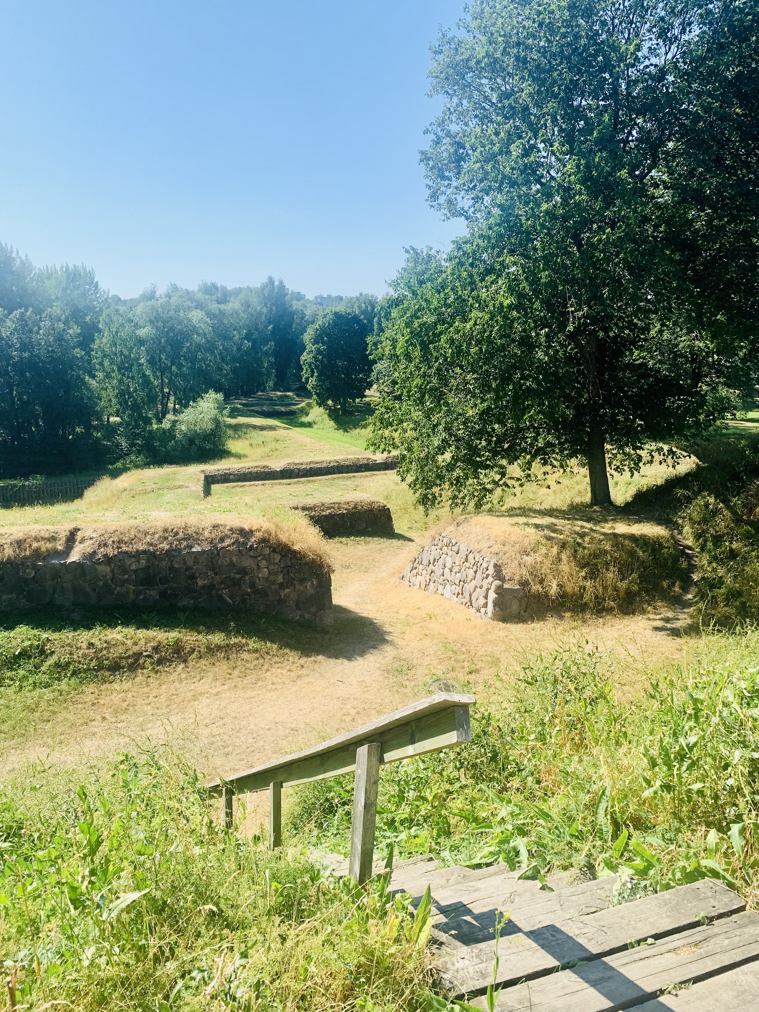 Historic ramparts of Lappeenranta Fortress invite a slow Luontopolku walk through layers of history within the Saimaa UNESCO Global Geopark.