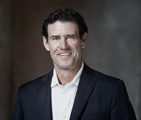 Dr. Tracy Thomas has millions of followers, fans, clients and members 