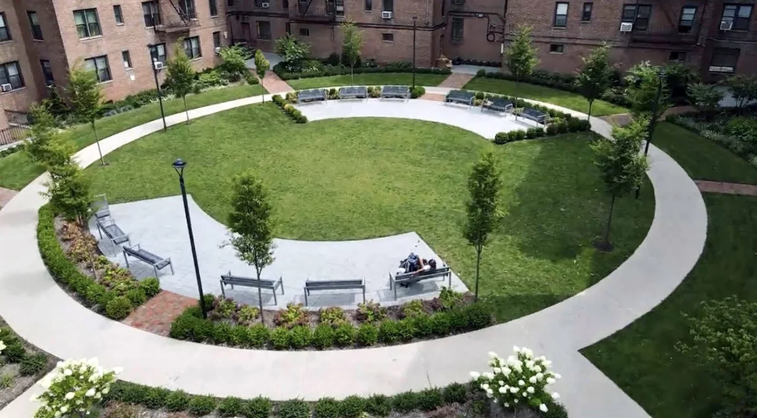 14905 Courtyard (Kew Gardens Hills, New York)