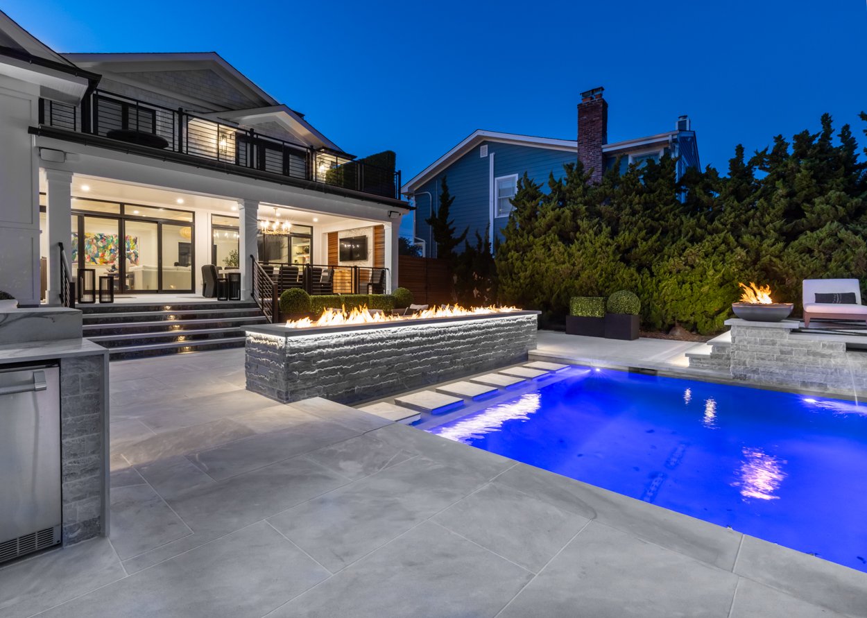 19. AFTER BAY DRIVE.jpg