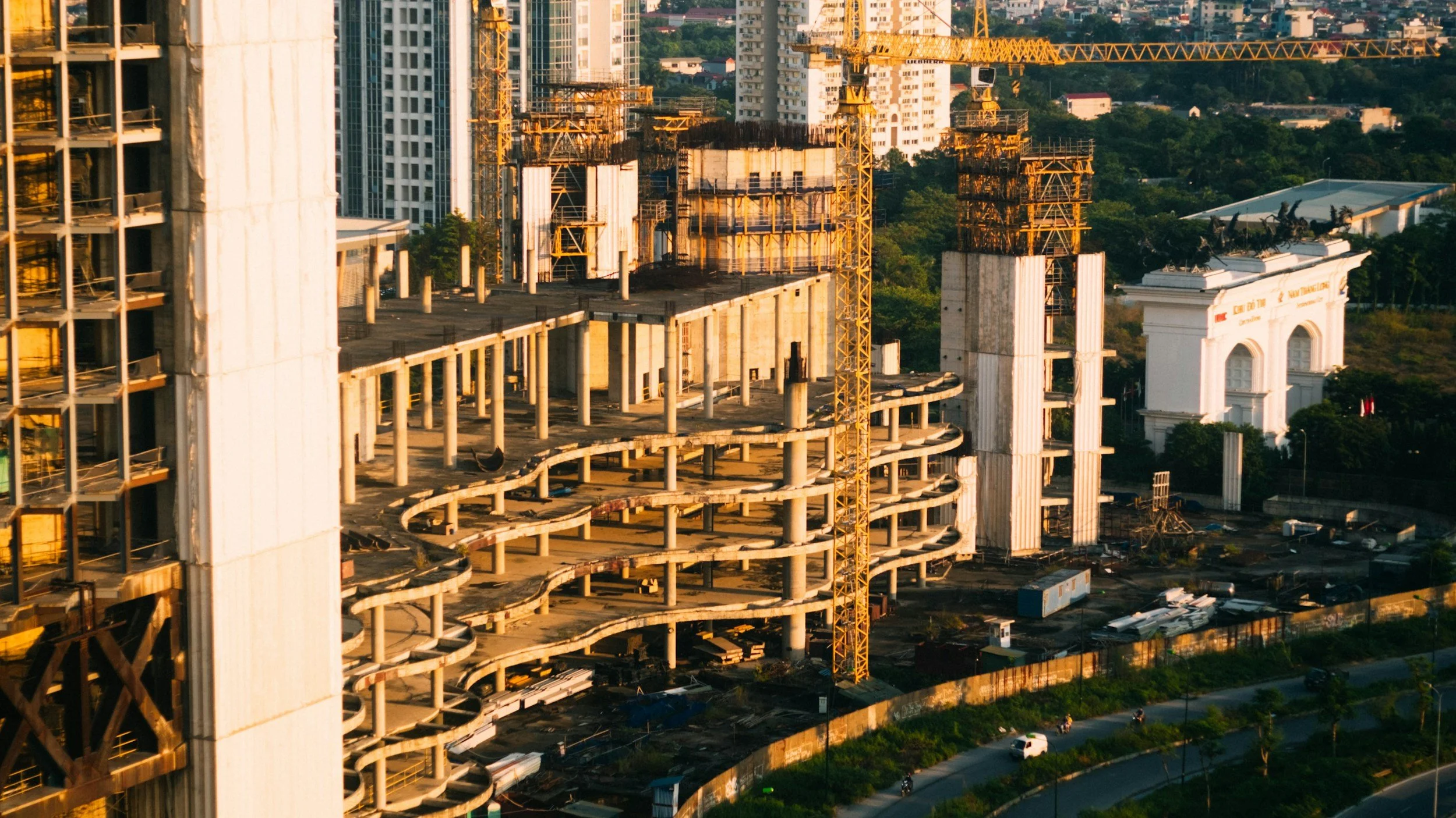 The Lease-Up Playbook: What a Fractional CMO Actually Does From Day One