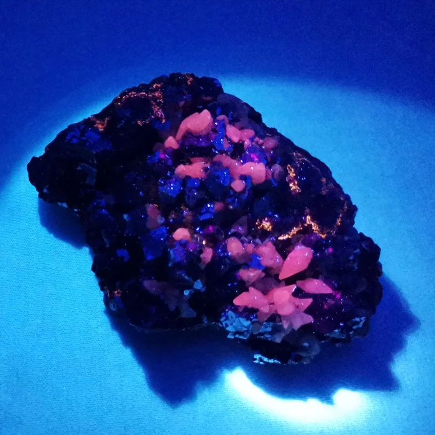 LGC-ESP002d Galena with fluorescent calcite crystal cluster Huanzala.jpg