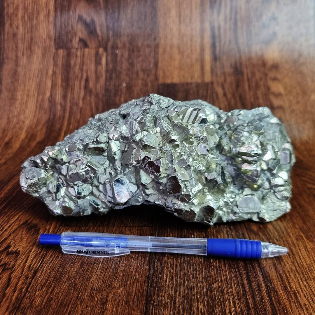 037sq pyrite crystals 2.29kg.jpg