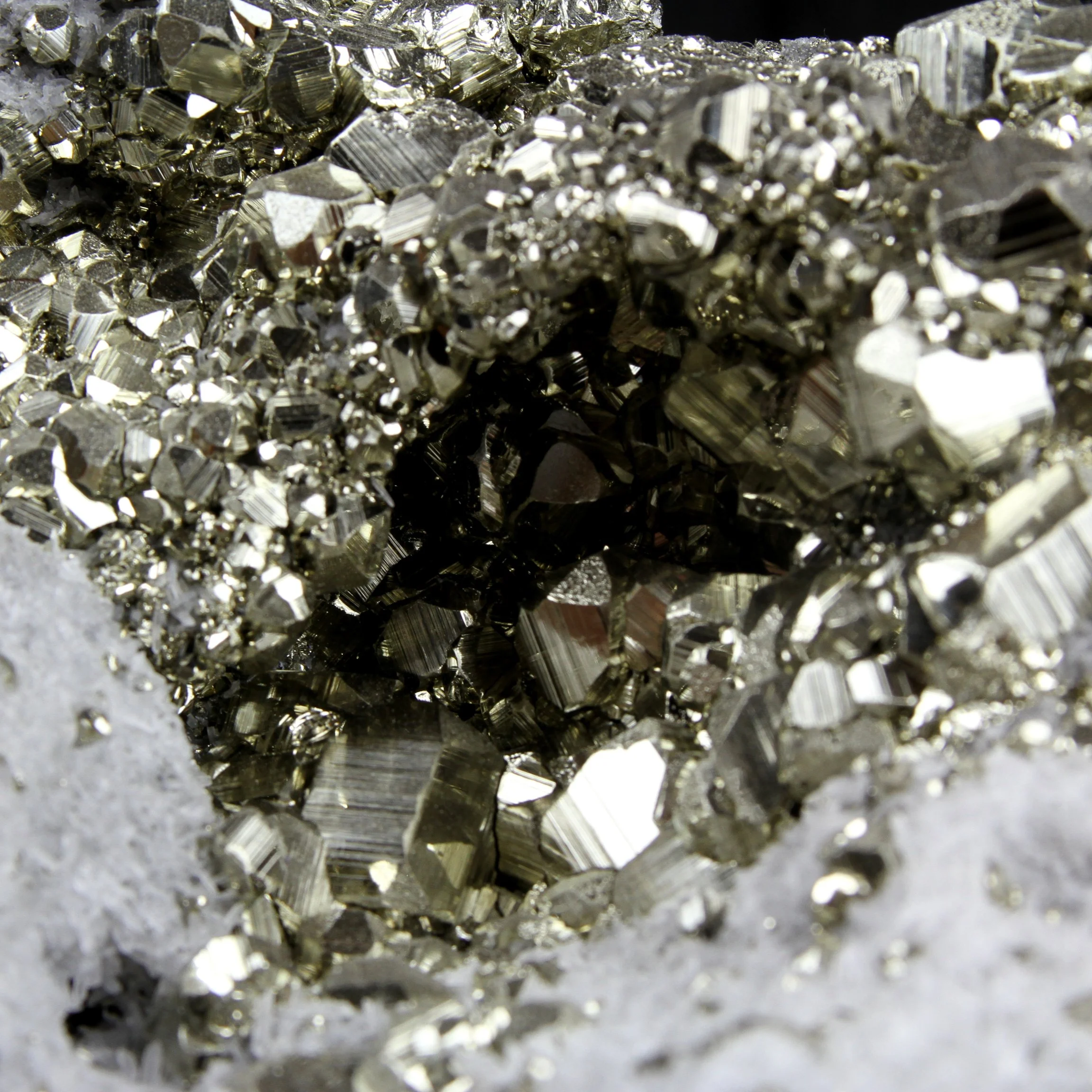 MU-ESP020 i pyrite quartz display specimen crystal cluster gemrock fine mineral.jpg