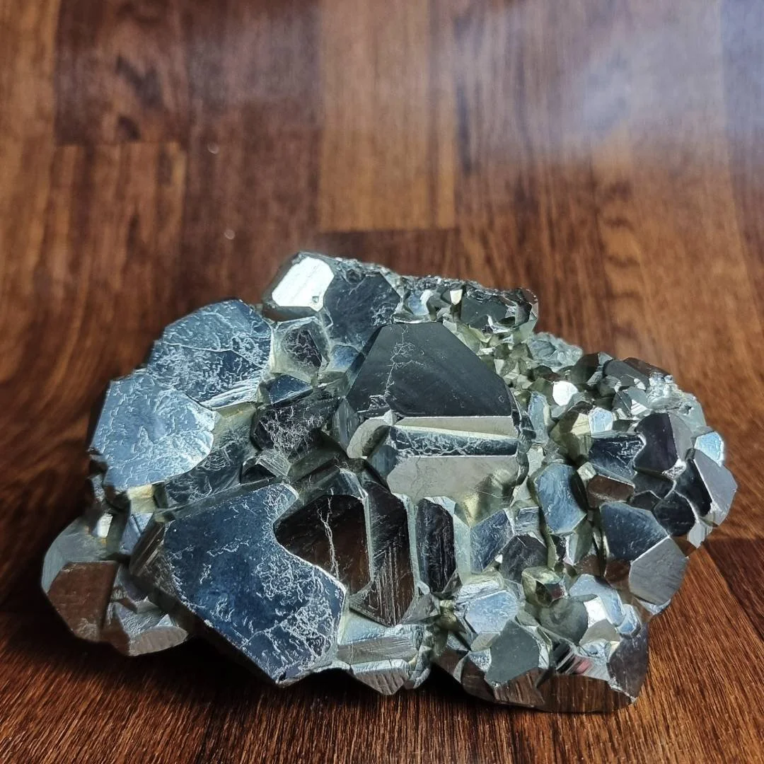 027sq pyrite crystal 2.46kg.jpg