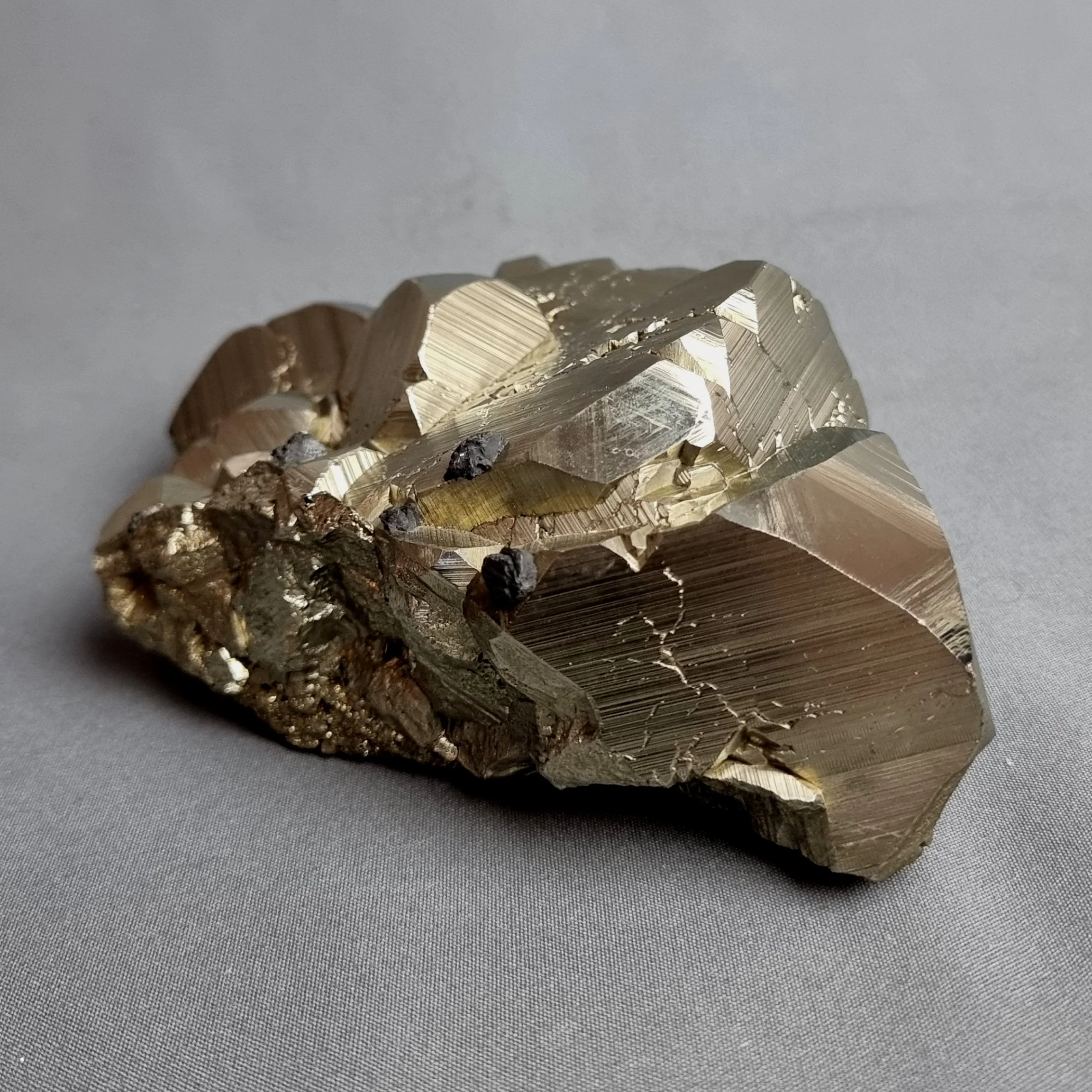 MU-ESP040 5 pyrite crystal cluster fine mineral specimen gemrock.jpg