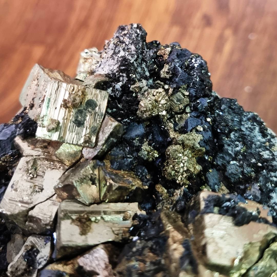 036csq pyrit chalcopyrit quarz sphalerit 1.53 kg.jpg