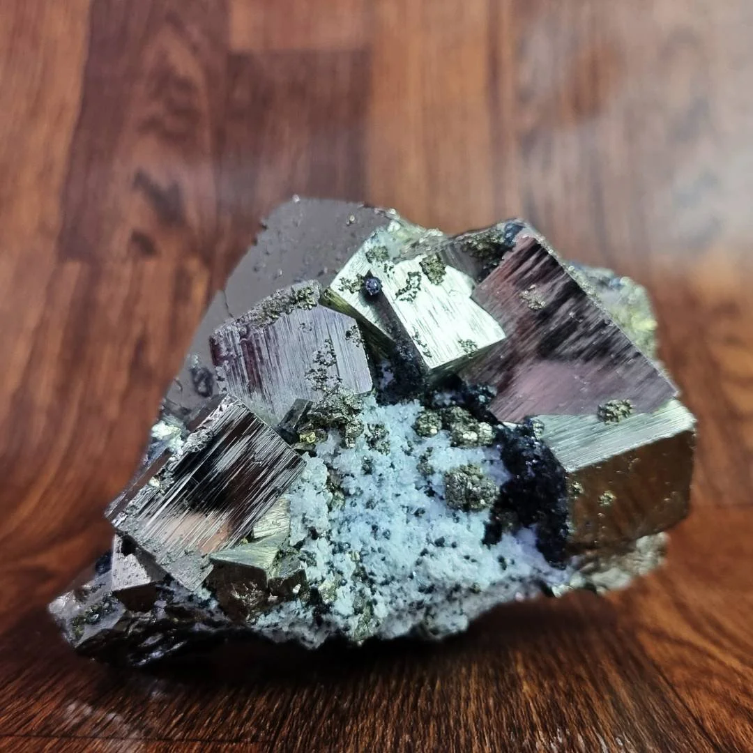 031esq pyrite chalcopyrite sphalerite quartz 1.69 kg.jpg