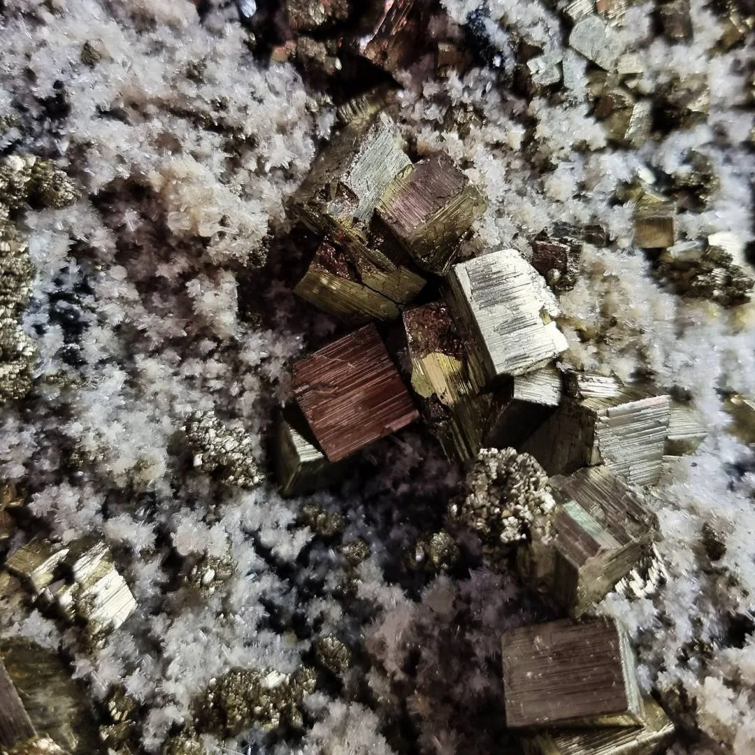 012dsq pyrit quarz chalcopyrit sphalerit 4.23 kg.jpg