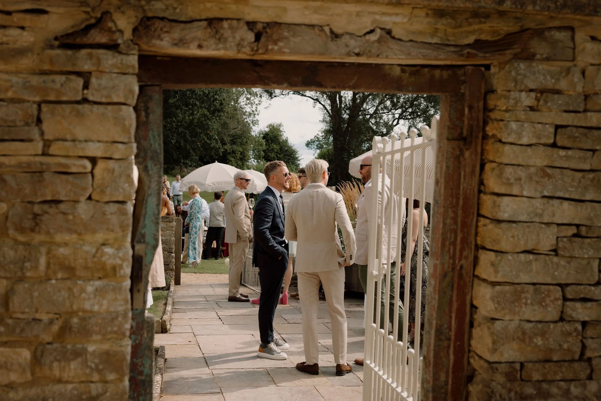 Sail&Peg-Shannon&Mark-Cotswold-Wedding-1940.jpg