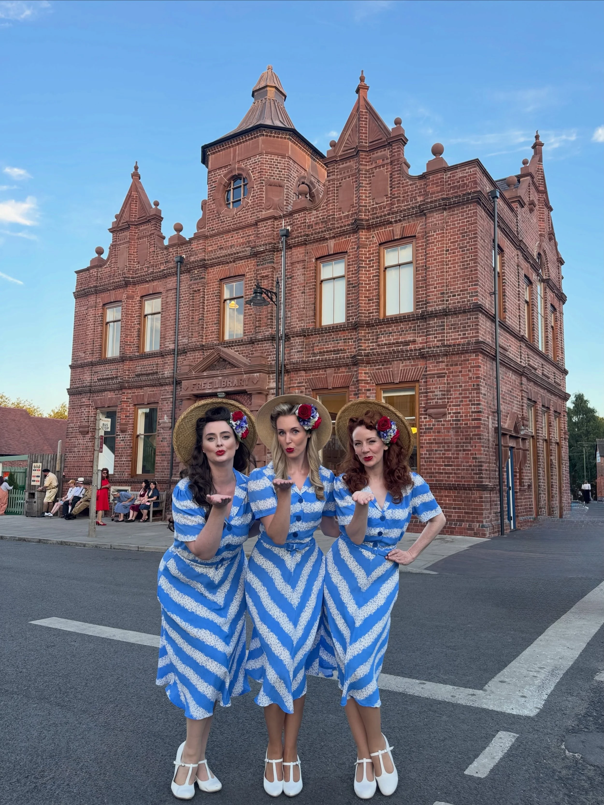 Serving stripes at the one and only @bclivingmuseum 1940s weekend! 🇬🇧

Dresses by @theseamstressofbloomsbury 💙