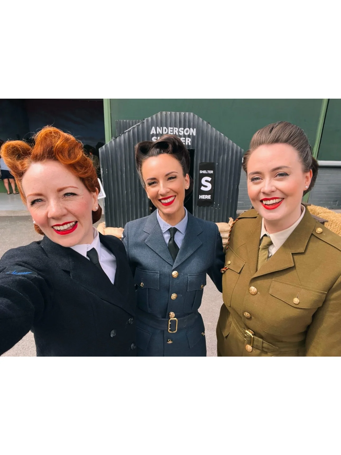 Rails to Victory! 🚂

What a smashing weekend at @statfoldcountrypark! From the sights and sounds of magnificent steam engines to the first rate living history displays and wartime vehicles, it was a such a pleasure to celebrate the spirit of the 194