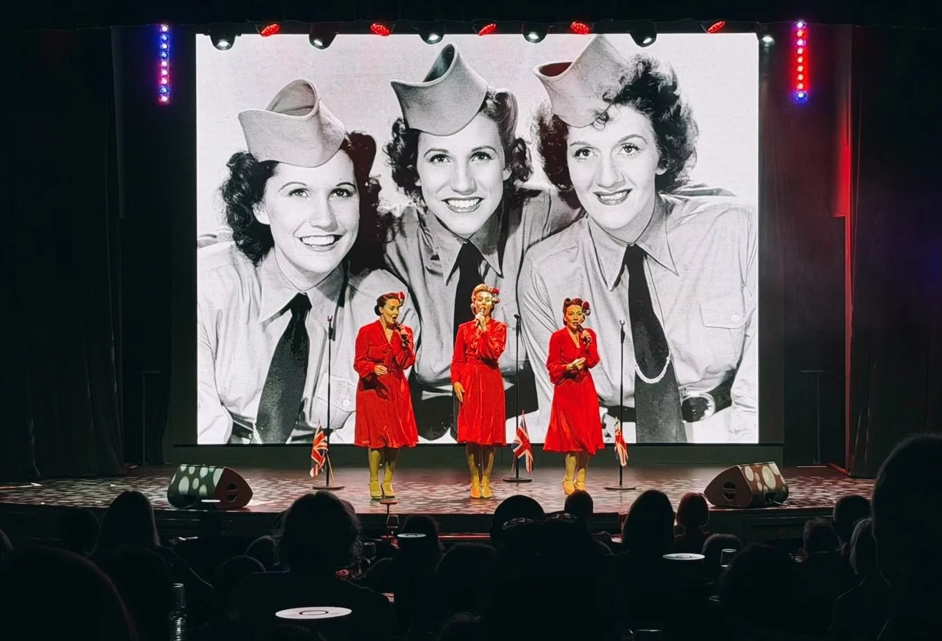 We took our 1940s show to the stunning Heythrop Park (@reservebywarnerhotels) as part of the @symphonixorchestra Proms Weekend, featuring an incredible lineup of entertainment across three days 🇬🇧

We had such an amazing response from the audience,