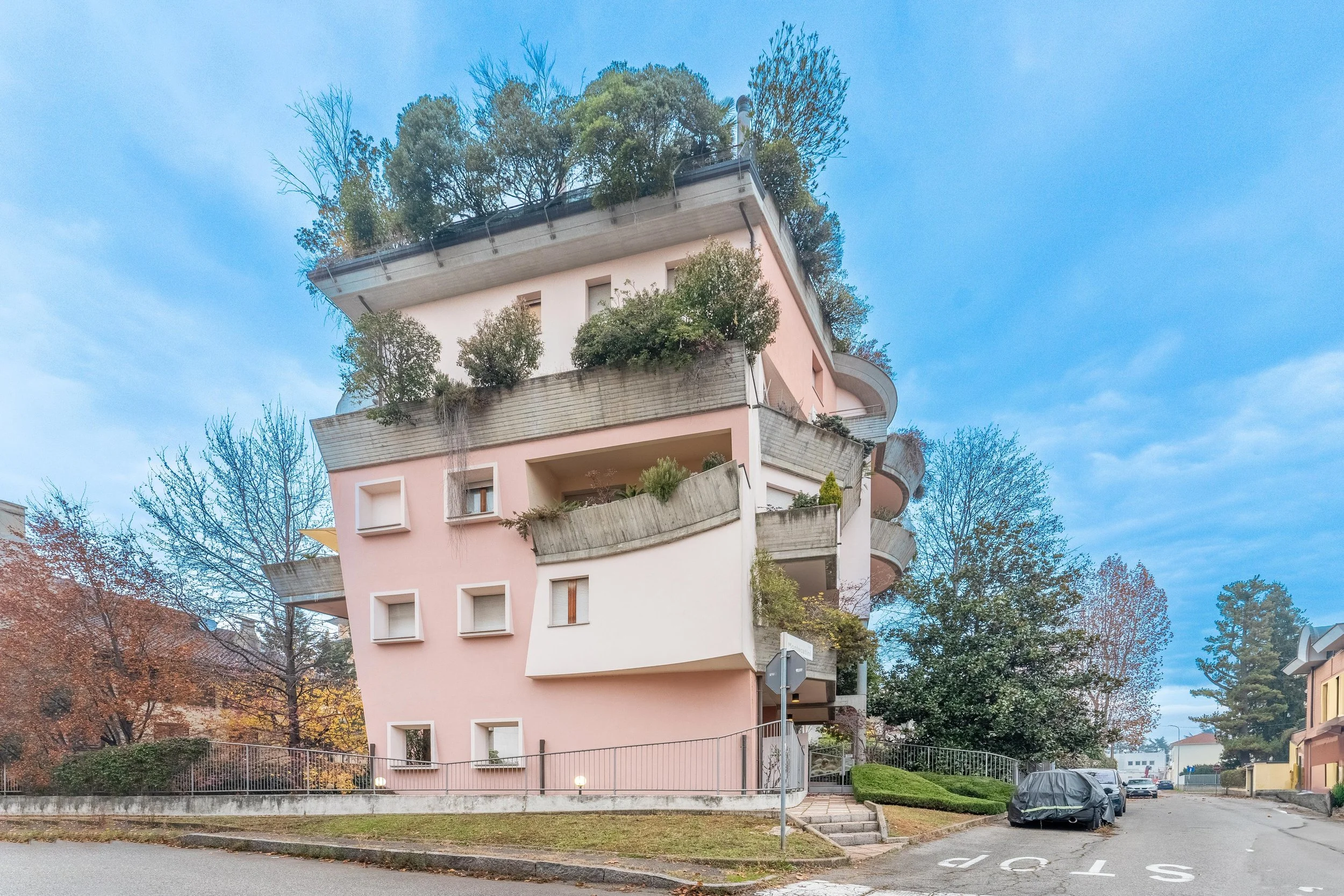 Via Montecatini 1 Busto Arsizio 1-29.jpg