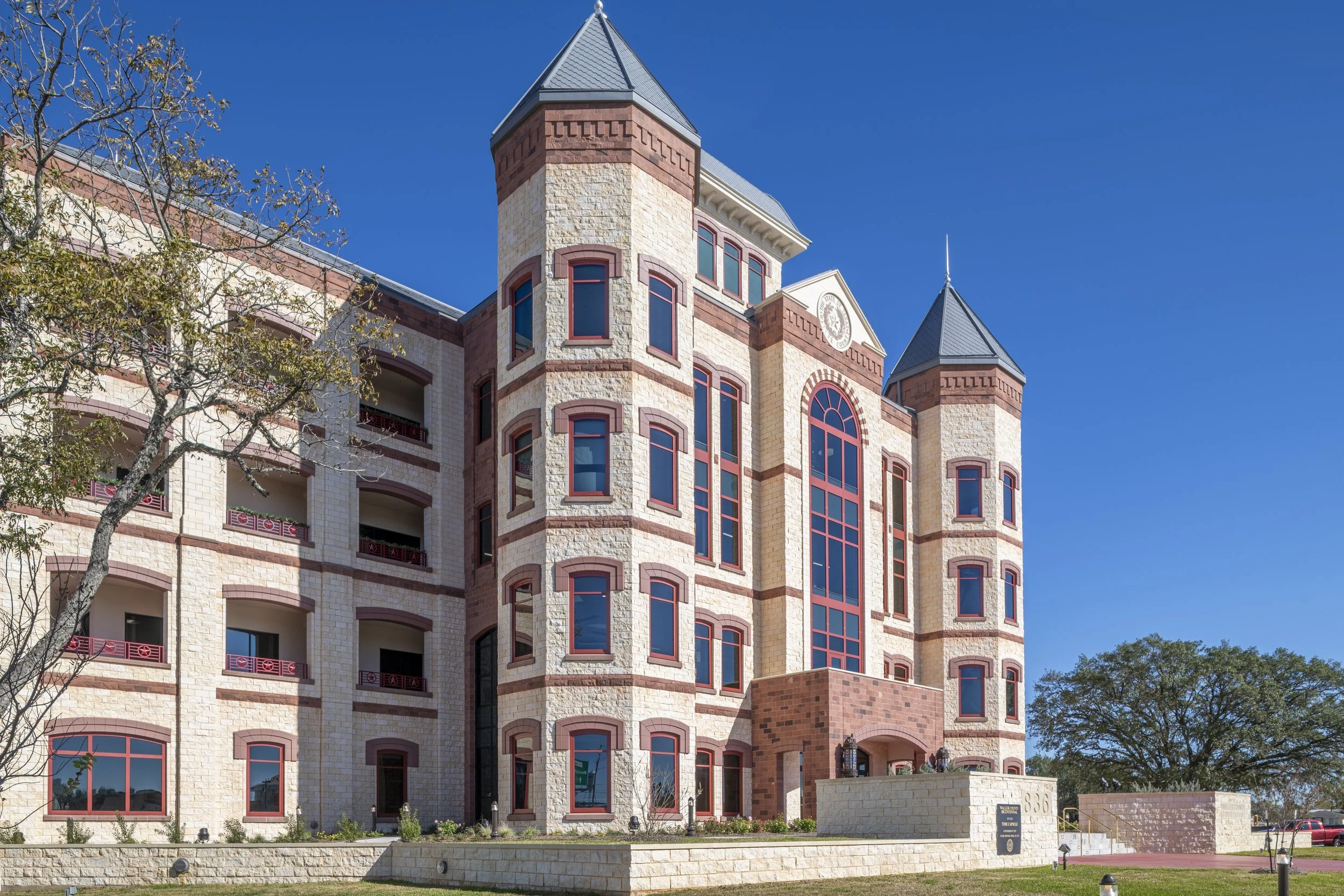 Waller_County_Courthouse-2.jpg