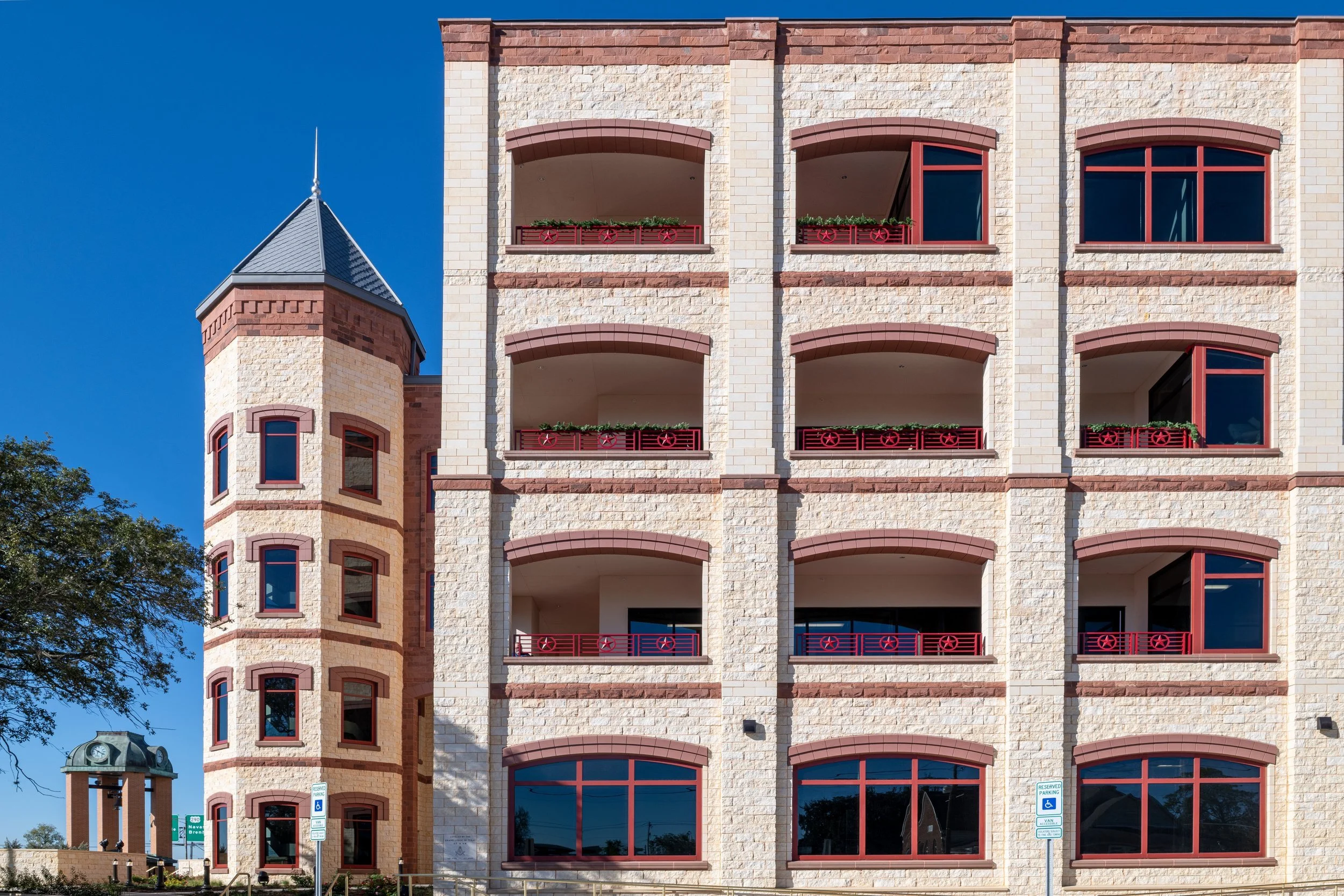 Waller_County_Courthouse-3.jpg