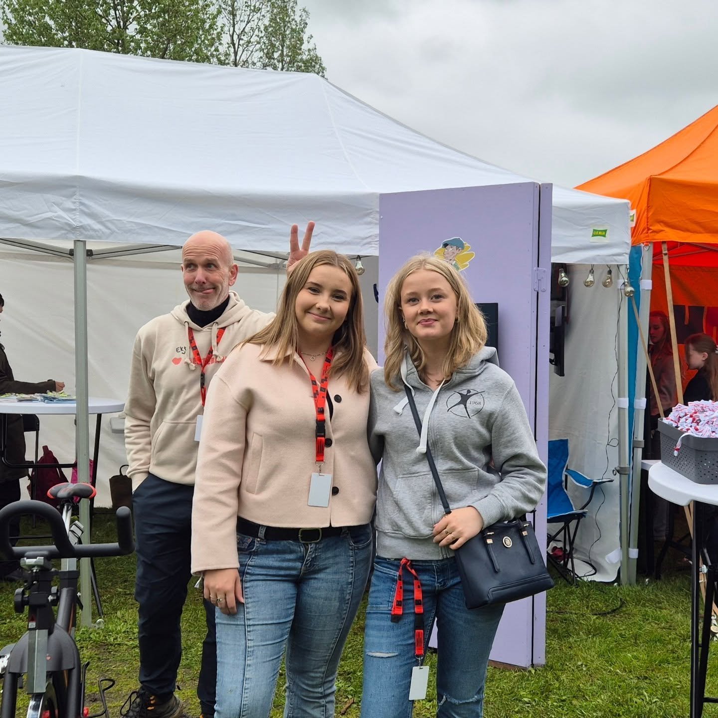 De aller fleste ungdommer ruser seg ikke - selv om det noen ganger h&oslash;res ut som det er "alle" 🤷&zwj;♀️ 75% av 10klassinger i Bod&oslash; har for eksempel aldri v&aelig;rt beruset 😎

 Under @hjertebank.festivalen var vi sammen med v