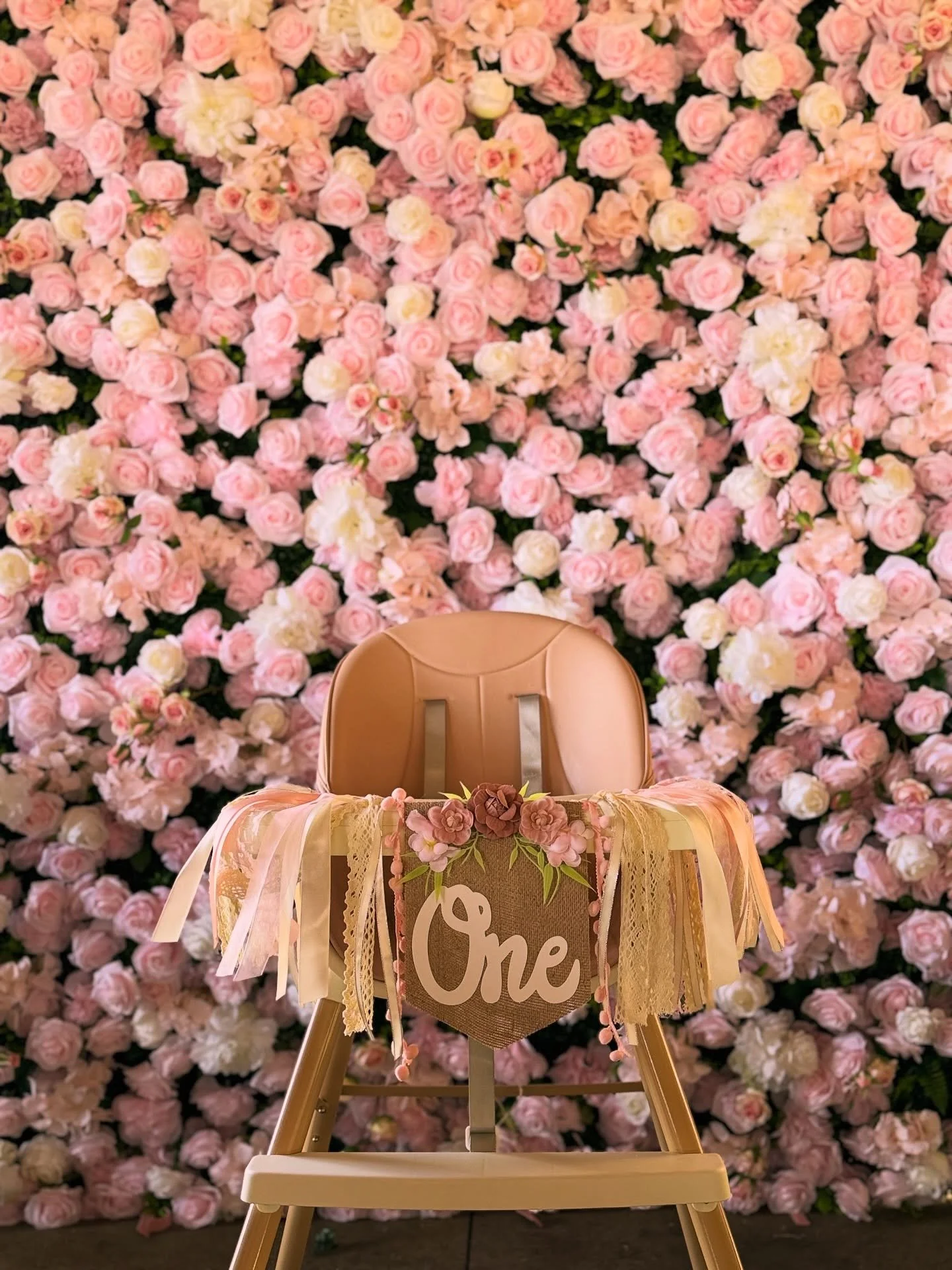 a Fairy first birthday 🧚🏻✨&bull; Flower walls can be used for any special occasion! We are located in the Tampa, Florida and service the surrounding areas📍Rent a flower wall or custom floral design for your event through @everflowerbackdrops 
&bul