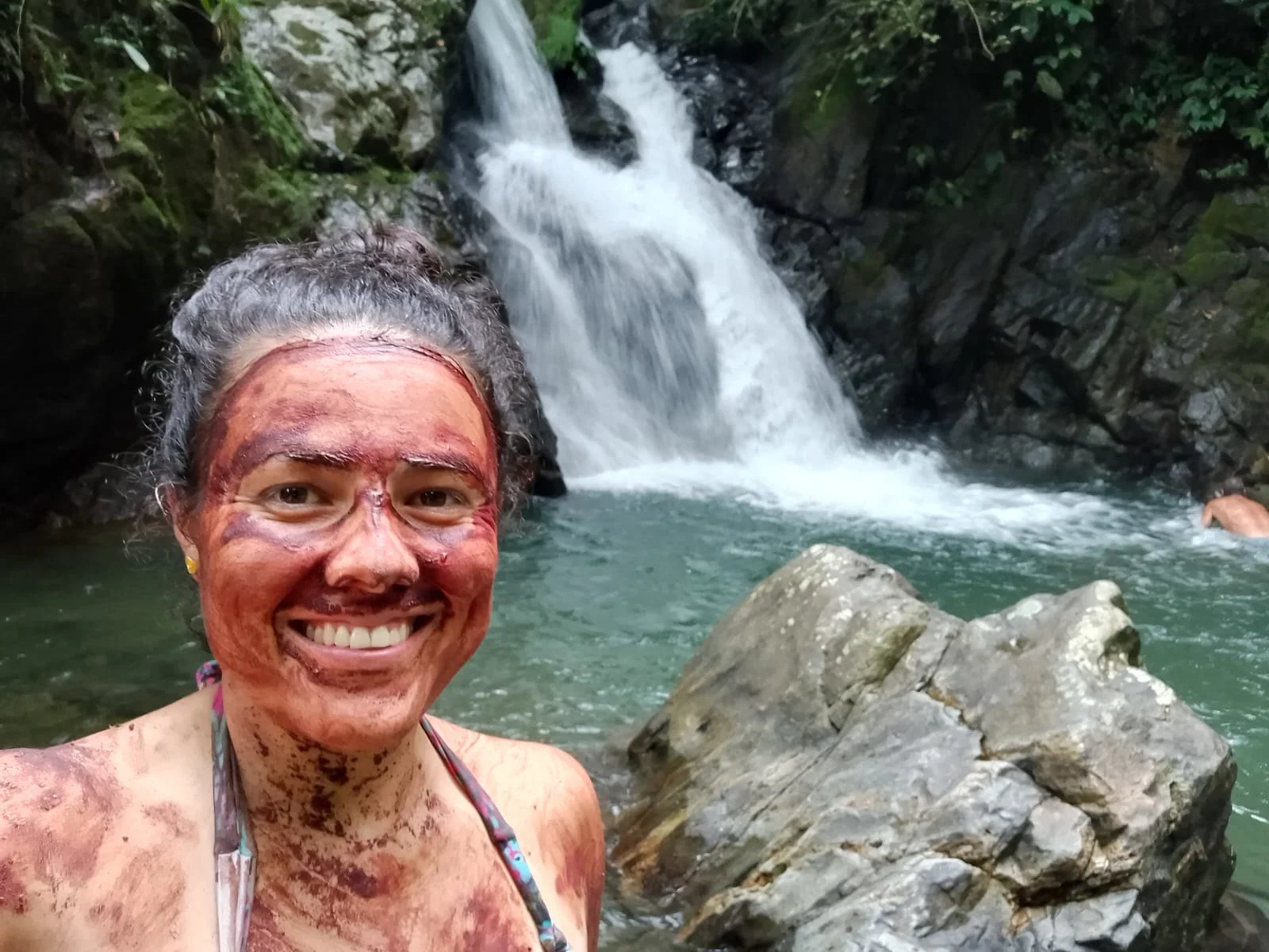 Cacao farm and chocolate-making workshop during a Colombia women’s travel experience