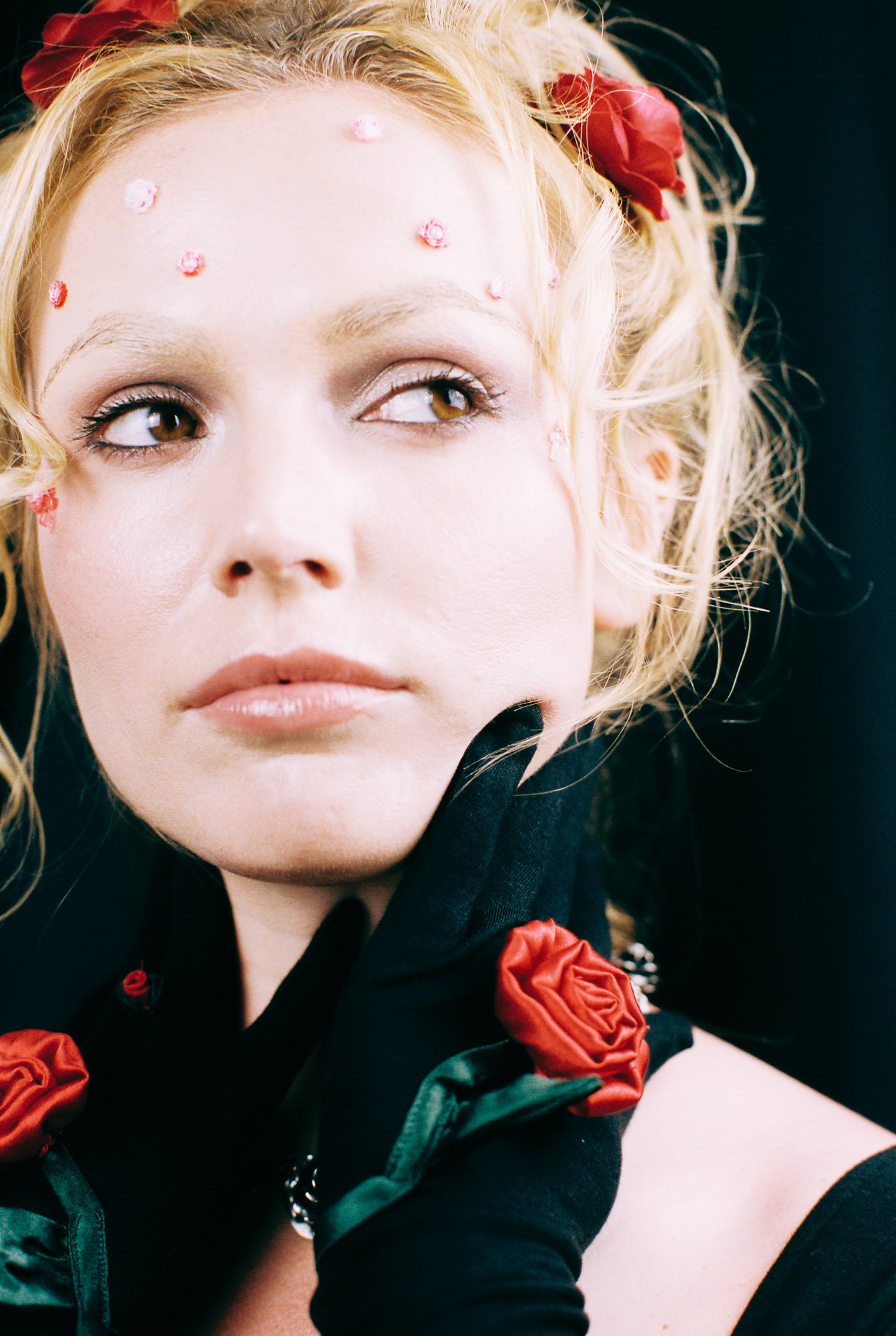 Look1 Chloie Stardust 06.jpg